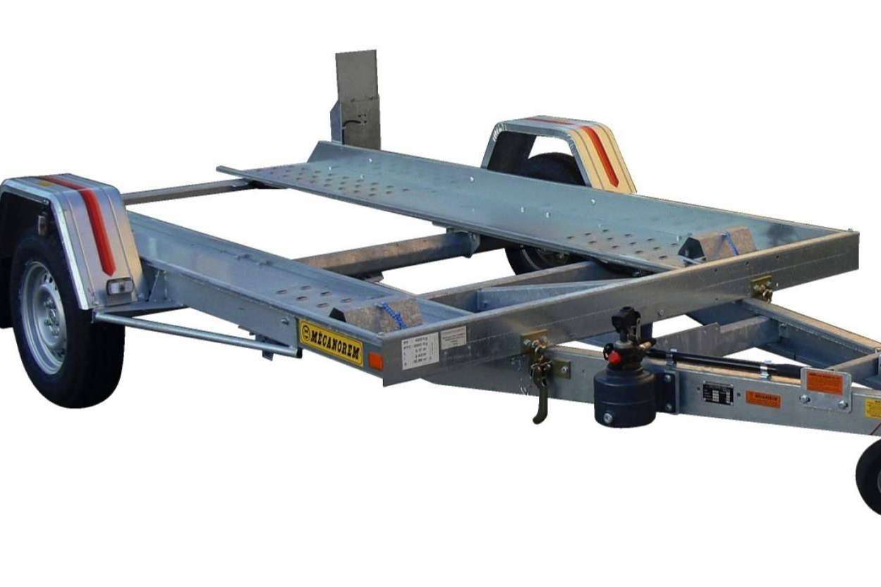 Buscoremolque acerca de los aspectos a considerar en el momento de comprar un remolque portacoches