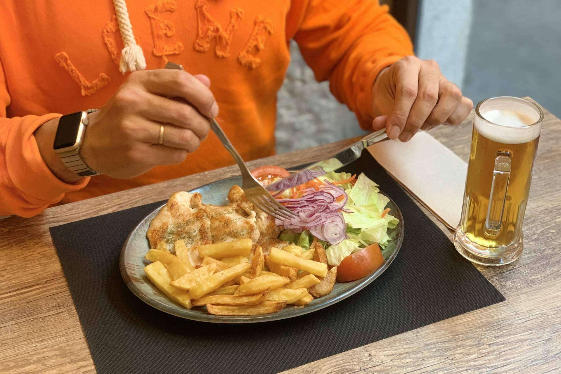 Taberna La Española ofrece a sus comensales la auténtica comida típica española