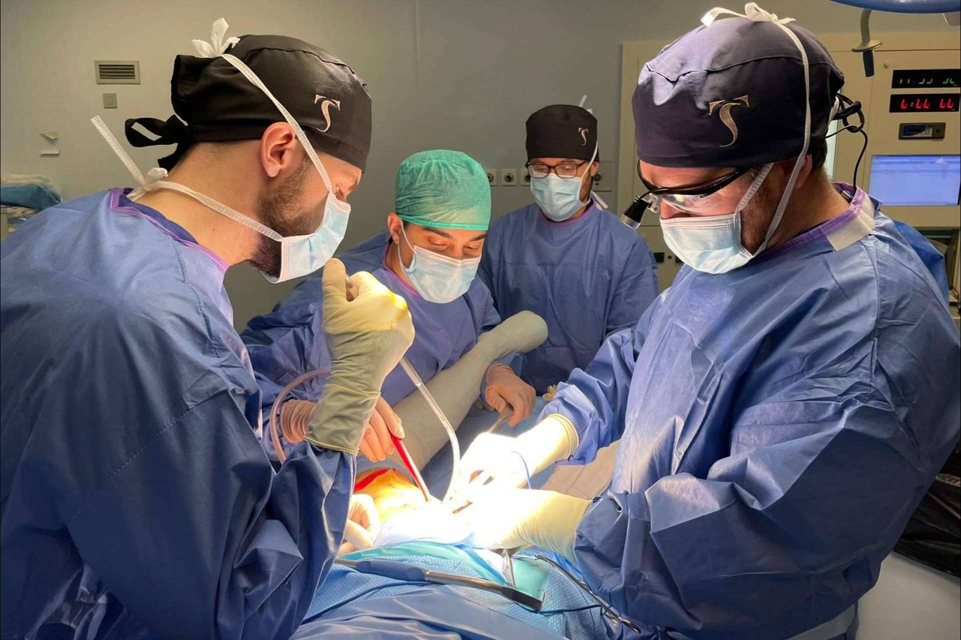 El Doctor Soler es reconocido como el Mejor Traumatólogo de España 2022 gracias al abordaje directo superior como técnica de cirugía de cadera