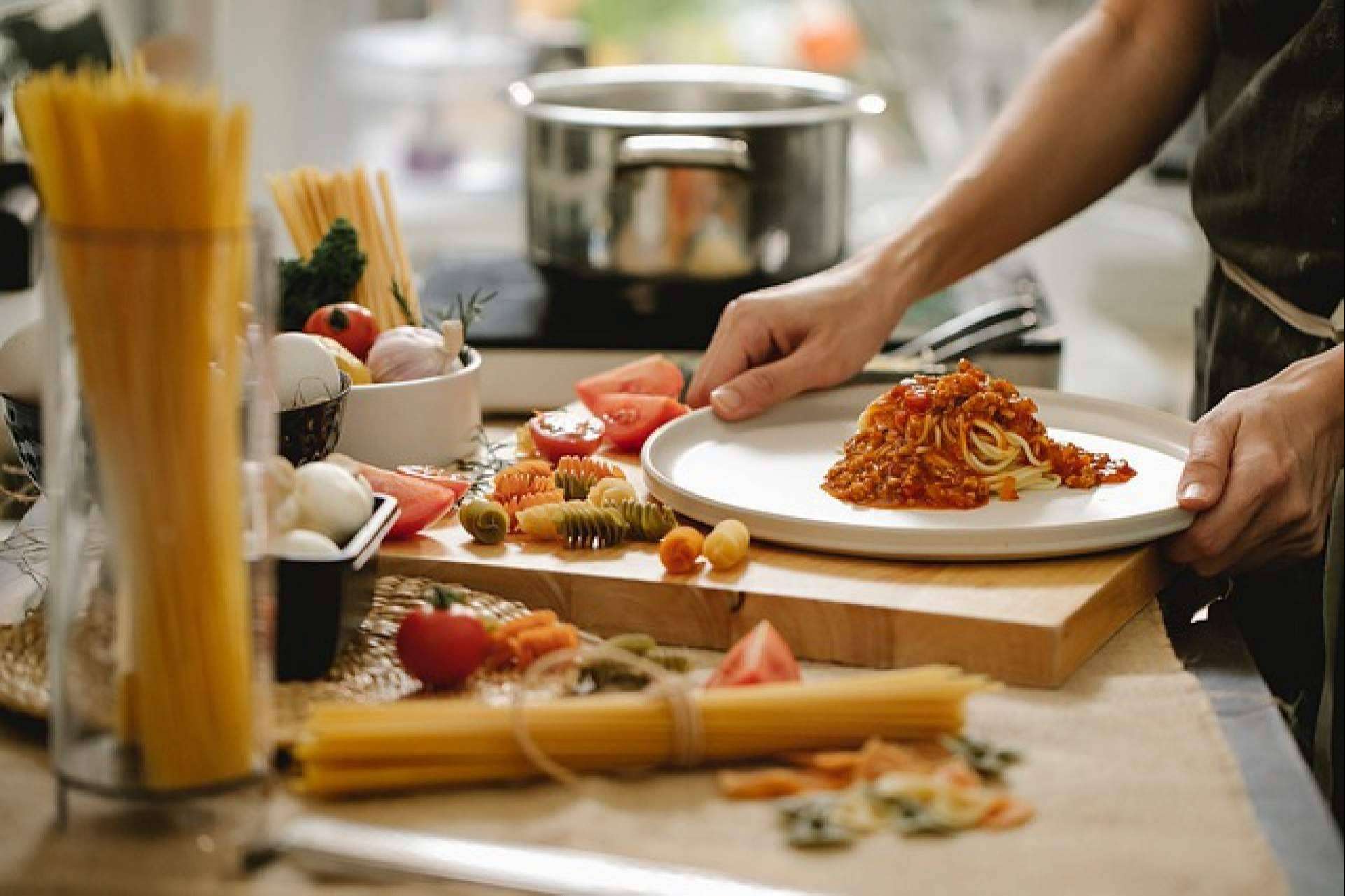 ¿Cuáles son los usos del curso de manipulador de alimentos?, por Academia Tecnas