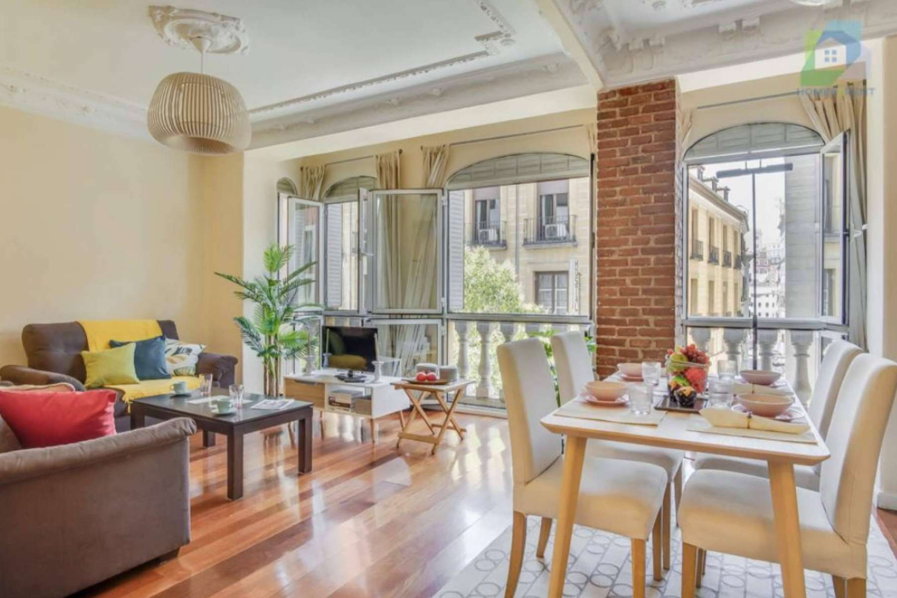 ¿Cuáles son las principales ventajas de contar con un gestor inmobiliario de Homes2Rent para gestionar una propiedad?