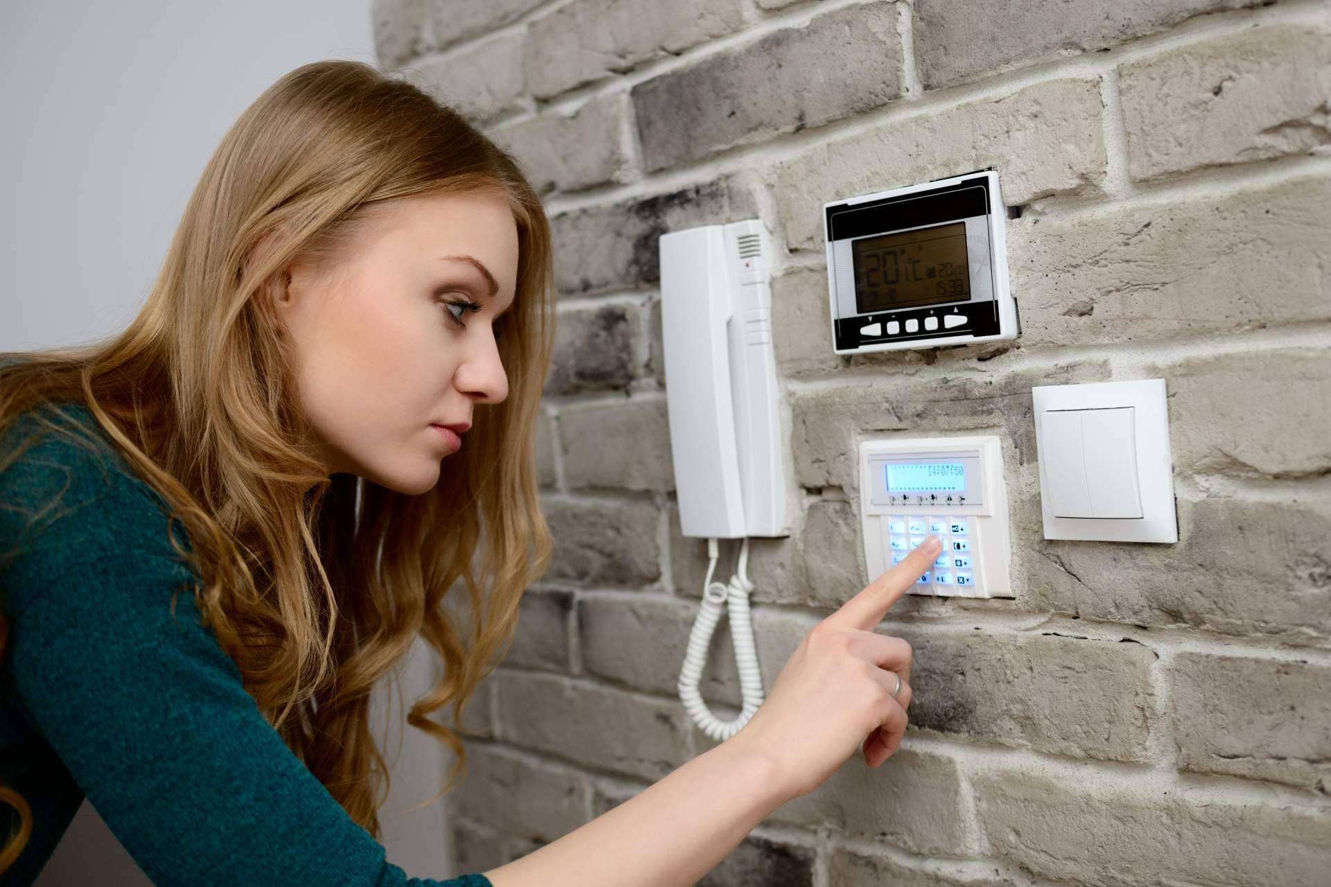 Los diferentes tipos de alarma de Alarmas JM para preparar la casa de verano antes de irse