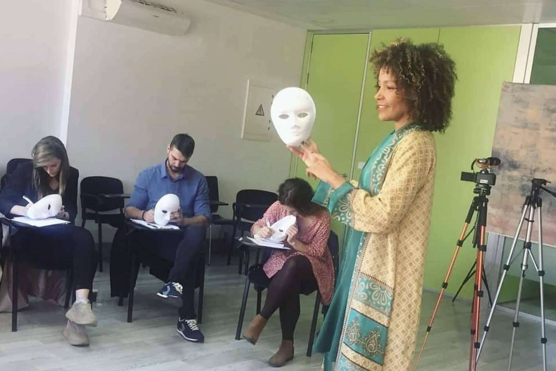 Las 5 máscaras que impiden a las personas ser auténticas cuando hablan en público
