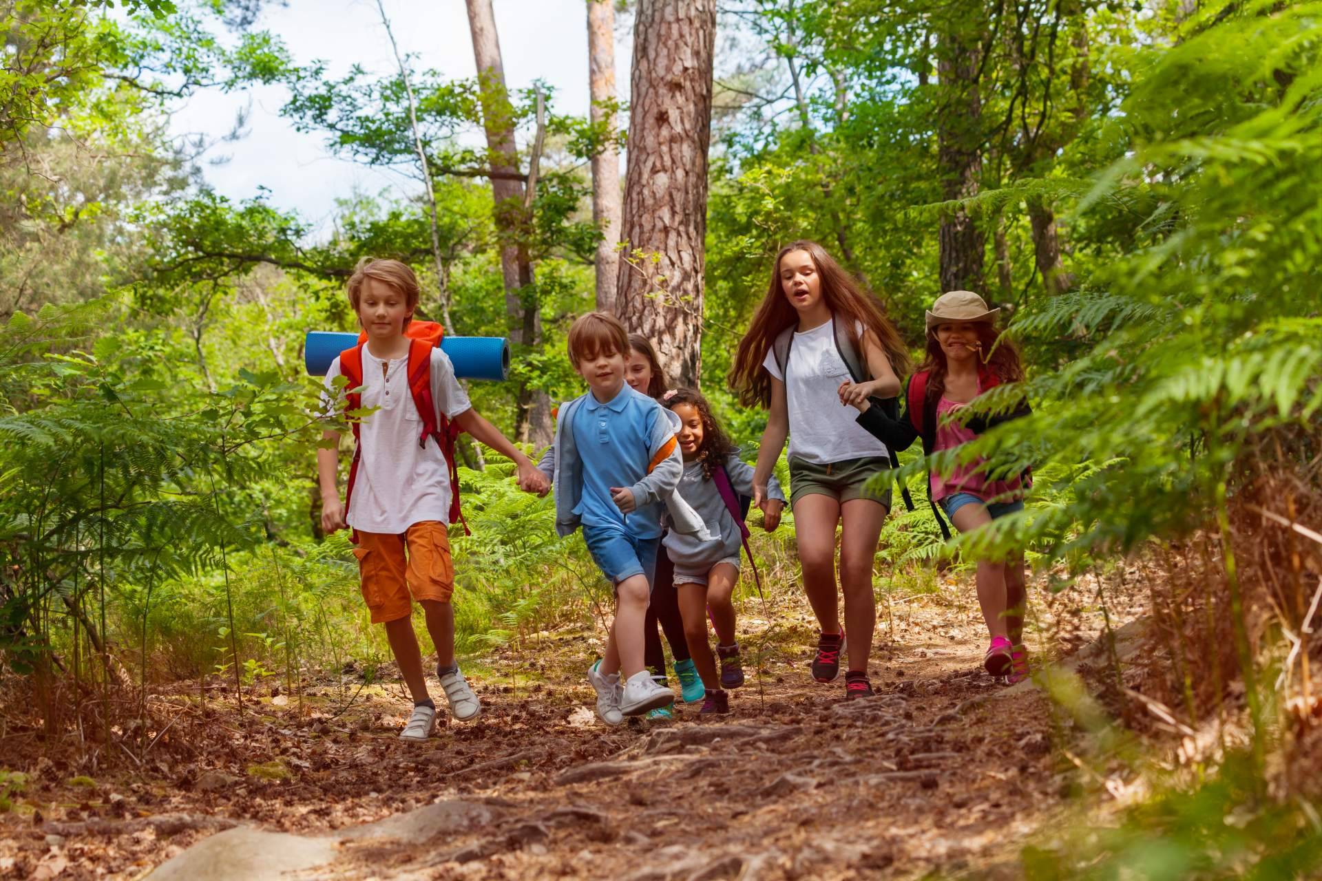 Actividades deportivas para niños que ayudan a conectar con la naturaleza