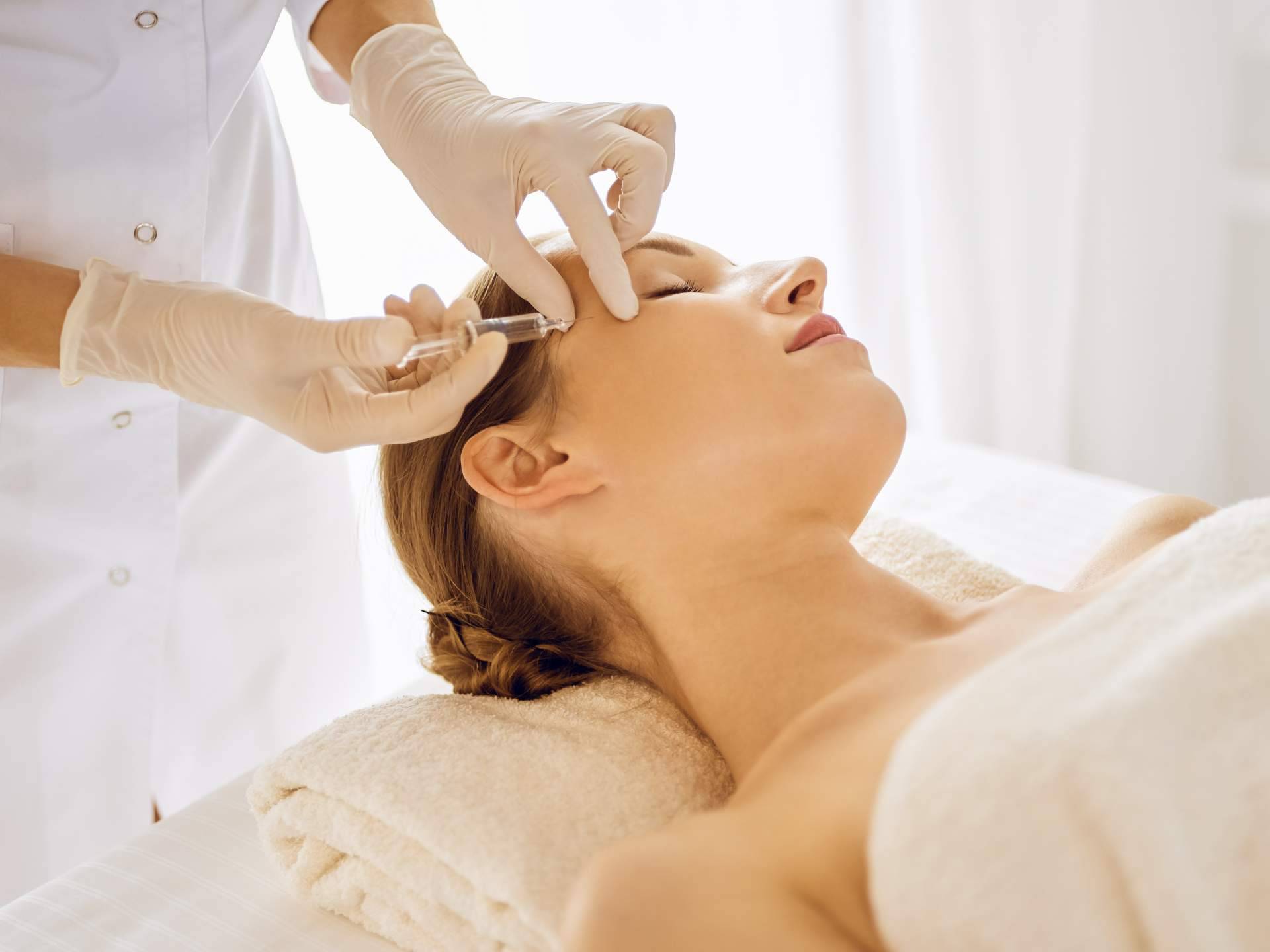 Cuáles son las diferencias entre la medicina estética y la cirugía estética, por el Doctor Luigi Grossi
