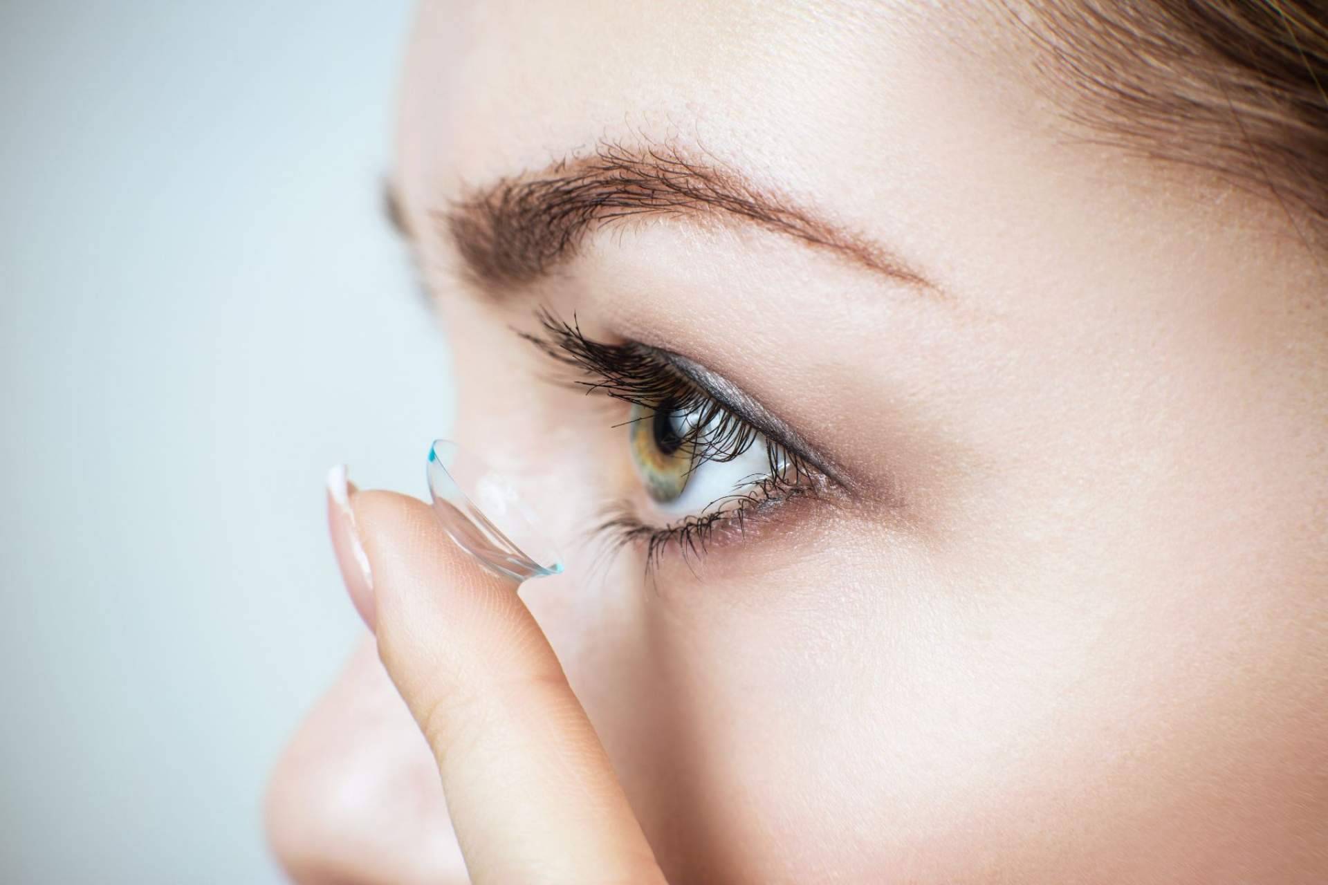 ¿Qué hay que saber sobre las lentillas para dormir?