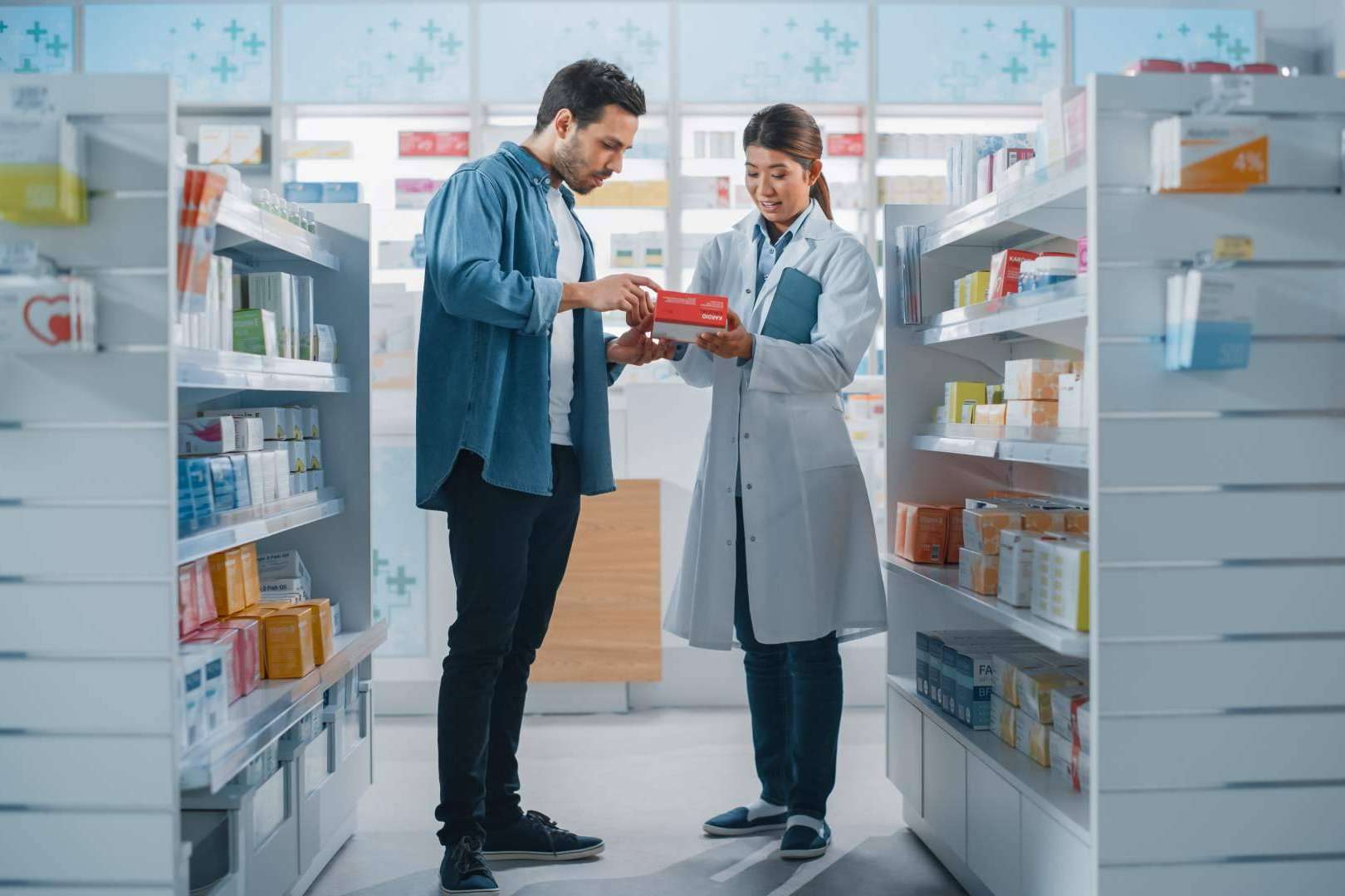 Localizar la farmacia de guardia más cercana con un solo clic