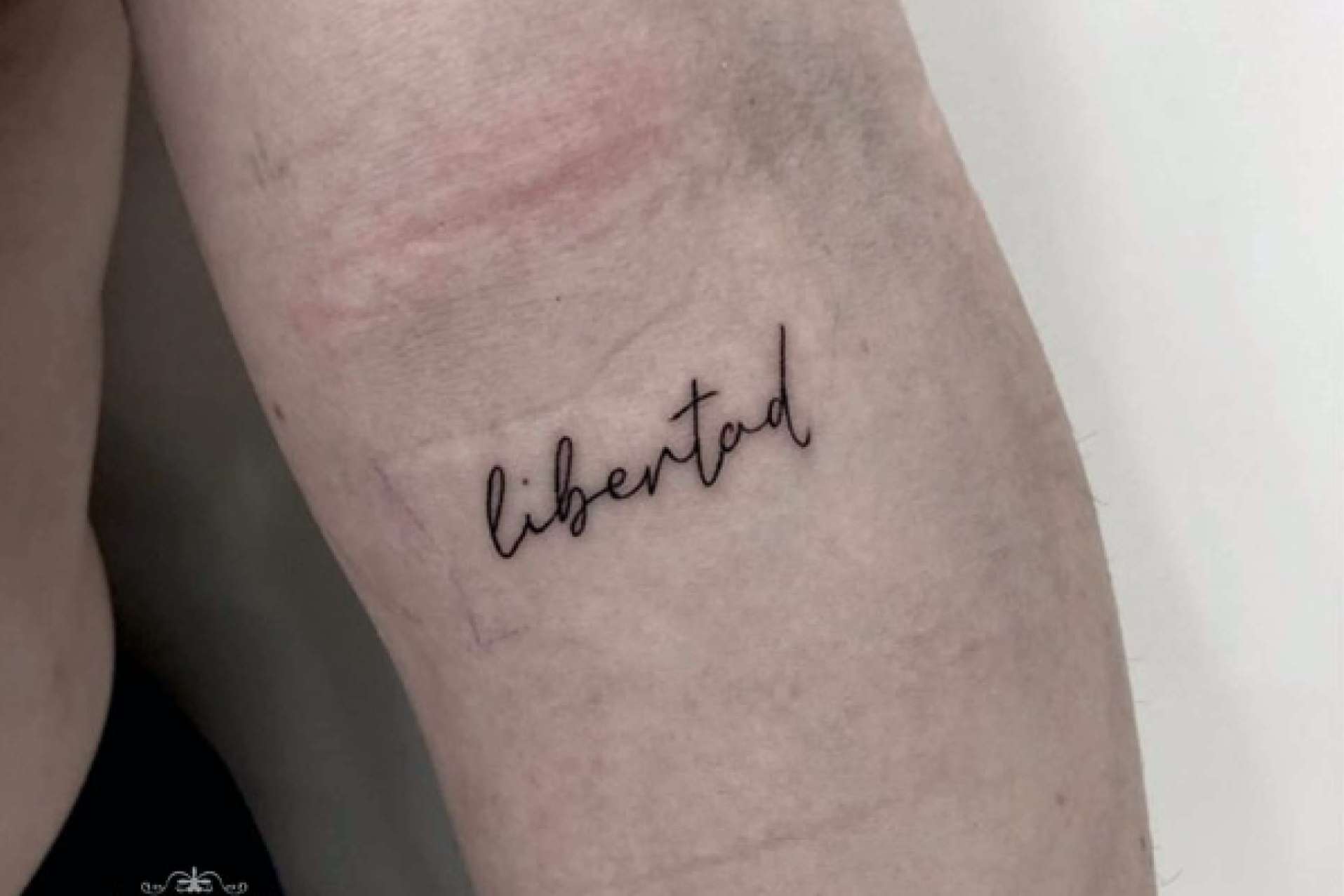 El estudio de Vieja Escuela Tattoo ofrece tatuajes a línea fina