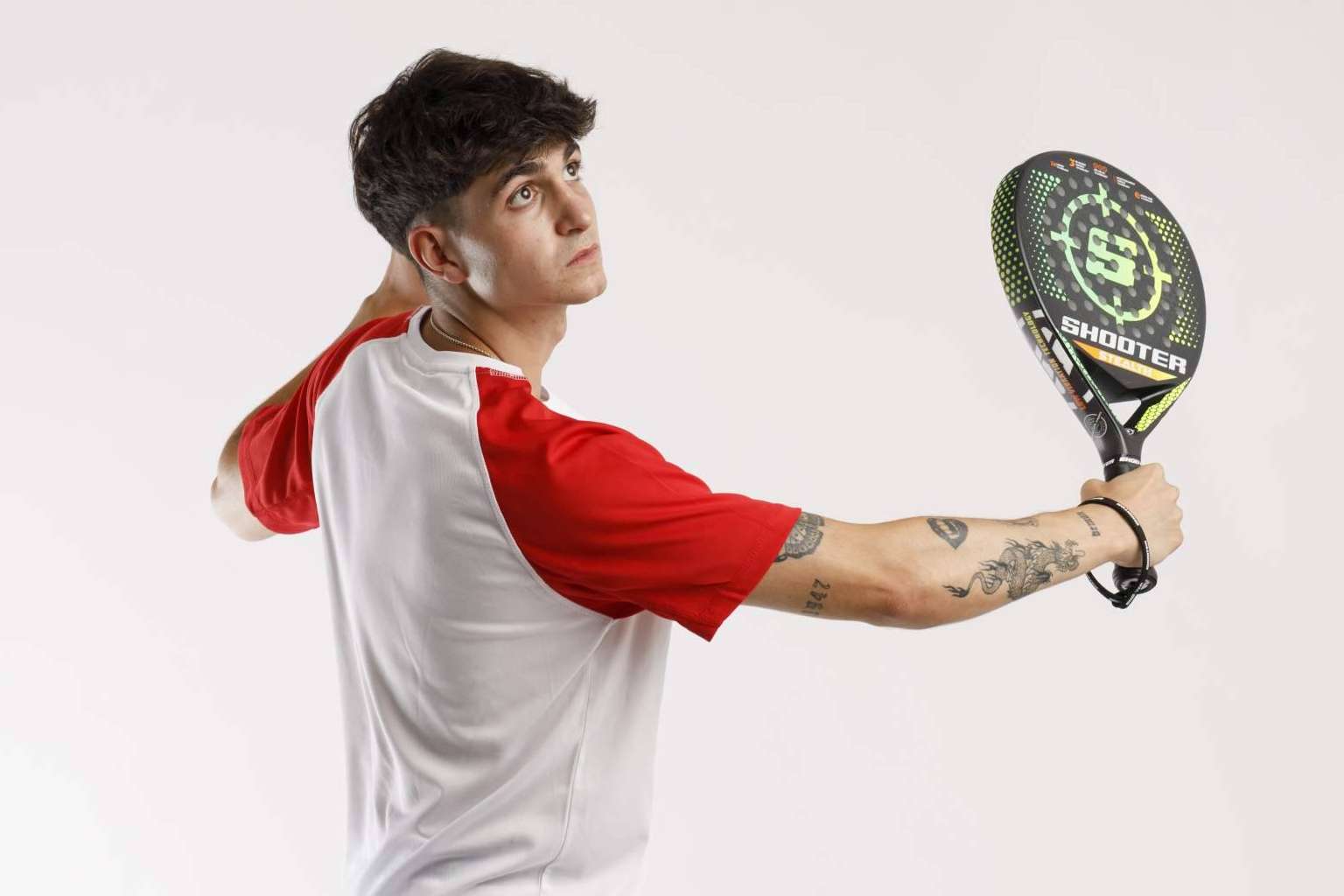 SHOOTER PADEL, palas de pádel profesionales con un proceso de fabricación único que permite personalizar cada pala