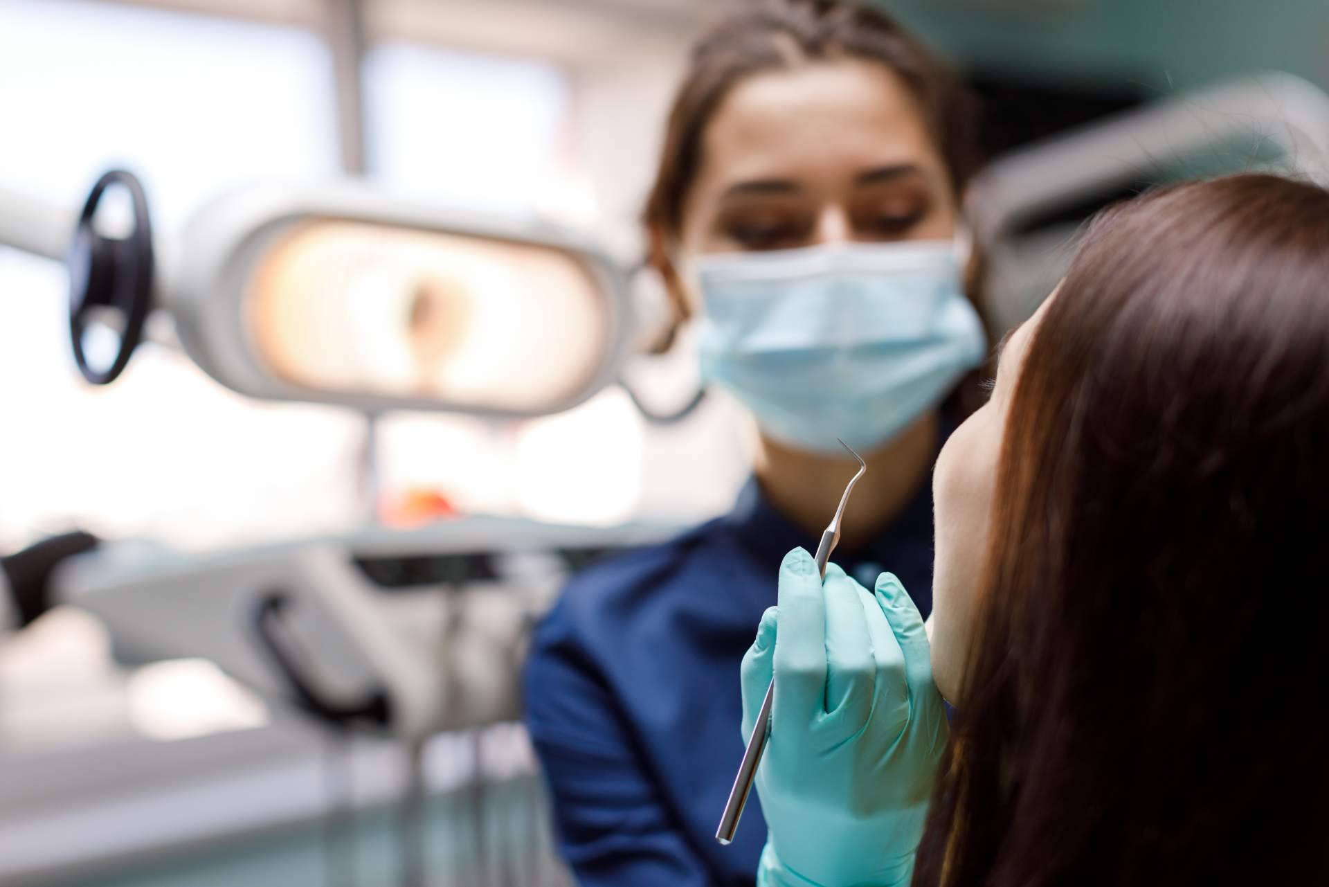 Miarensella es una clínica dental en Morón de la Frontera, Sevilla, que cuenta con un personal cualificado