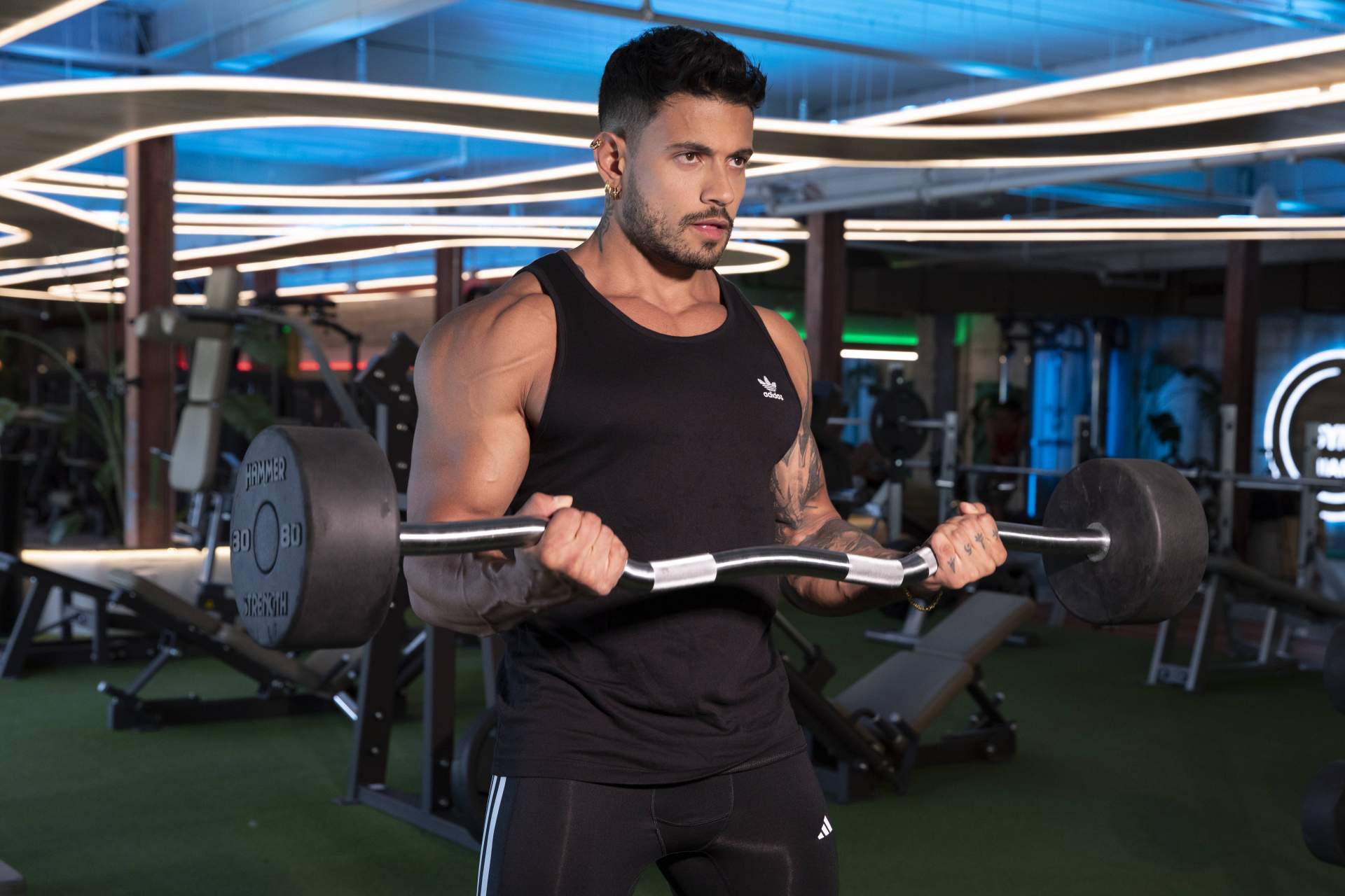 El creador de contenido e influencer Alejo Ospina lanza una nueva plataforma de 'Vida Fitness'