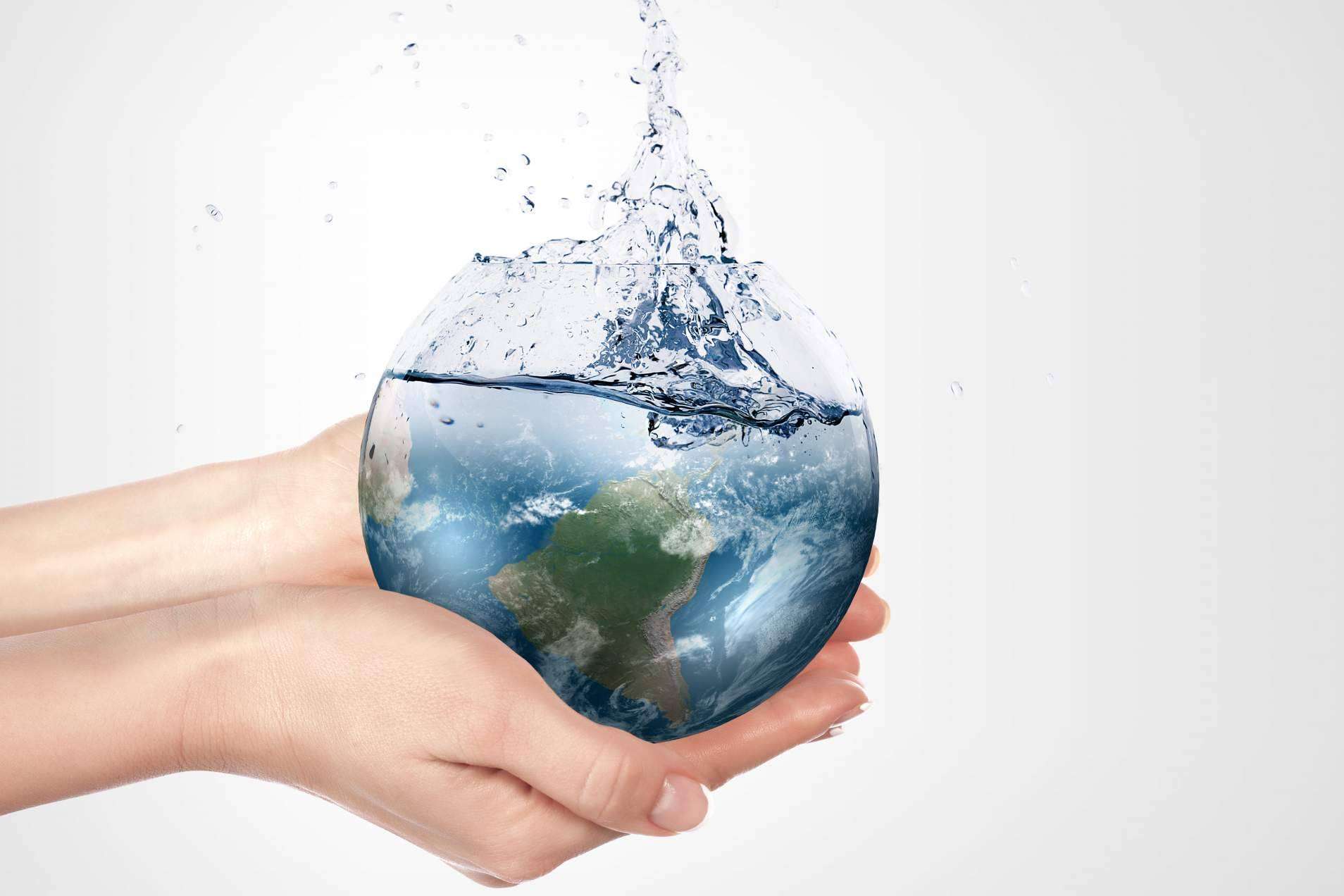 Las botellas de las fuentes de Blue Planet contribuyen en el cuidado del medioambiente y el reciclaje