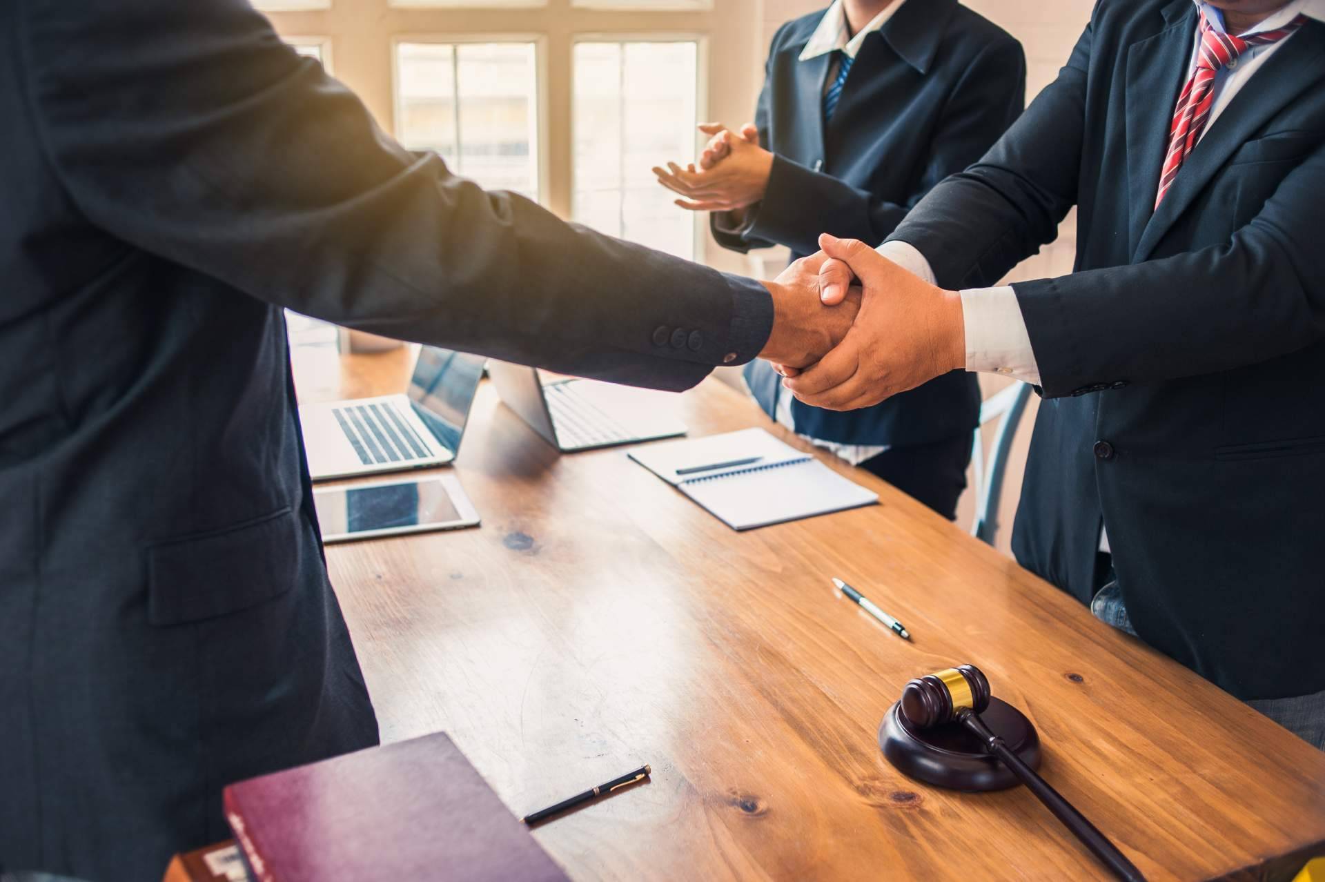 Desde hace más de 30 años, Escanciano & Asociados Abogados son Especialistas en Contratación Pública