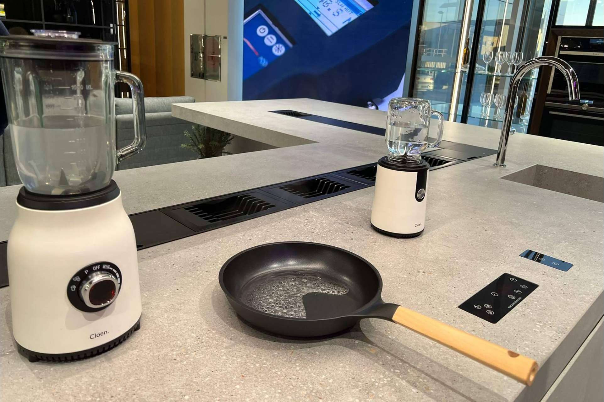 La empresa Cloen está marcando tendencia con las cocinas invisibles duales