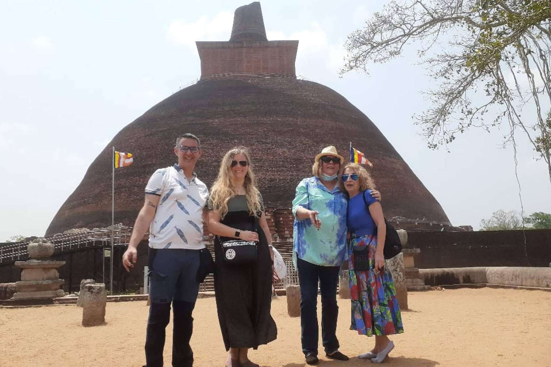 La agencia de viajes local en Sri Lanka que organiza viajes a medida para los turistas que desean visitar la isla, Sri Lanka Viajes Edén