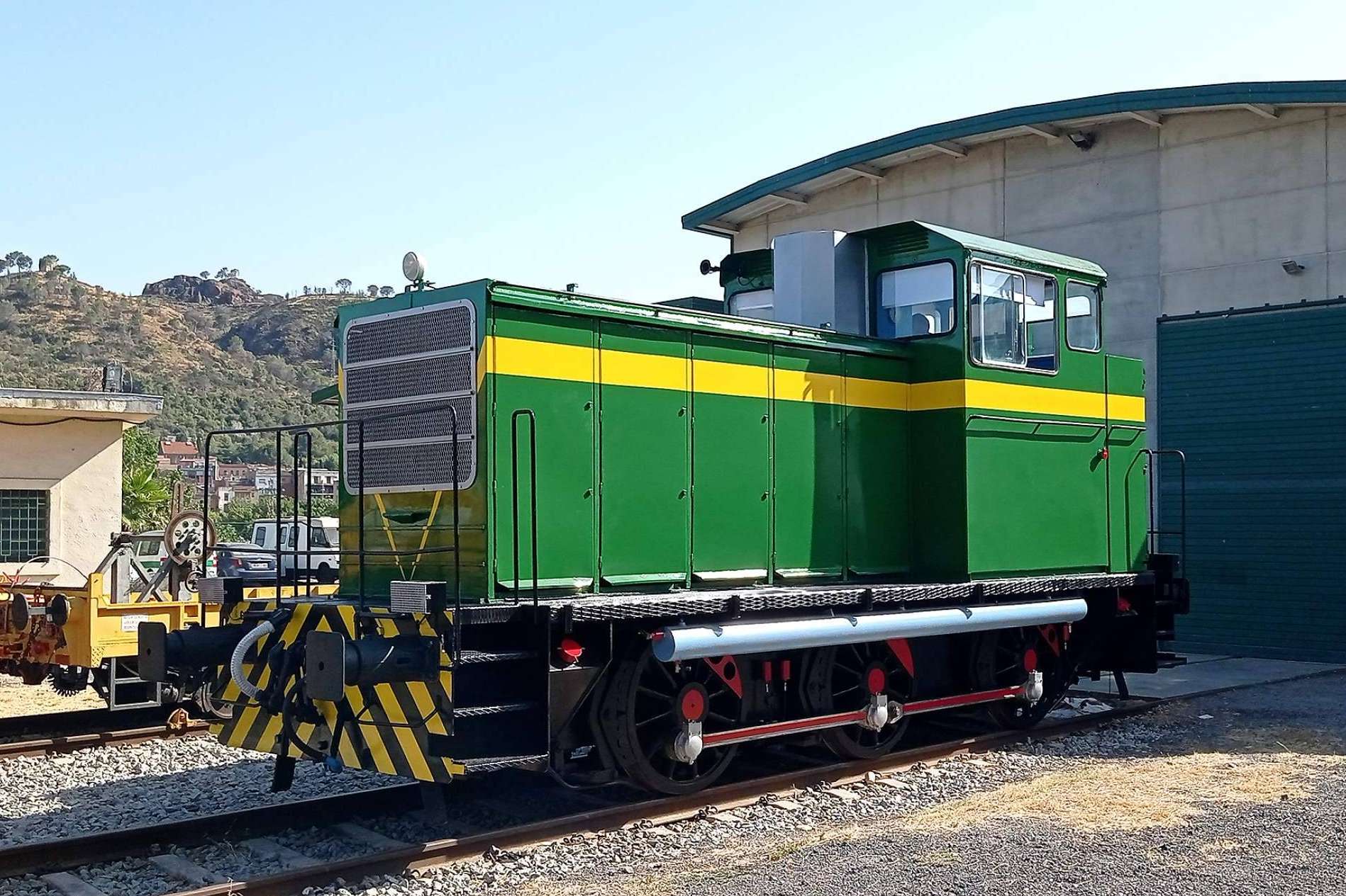 La Fundación del Patrimonio Ferroviario restaura una histórica locomotora de RENFE