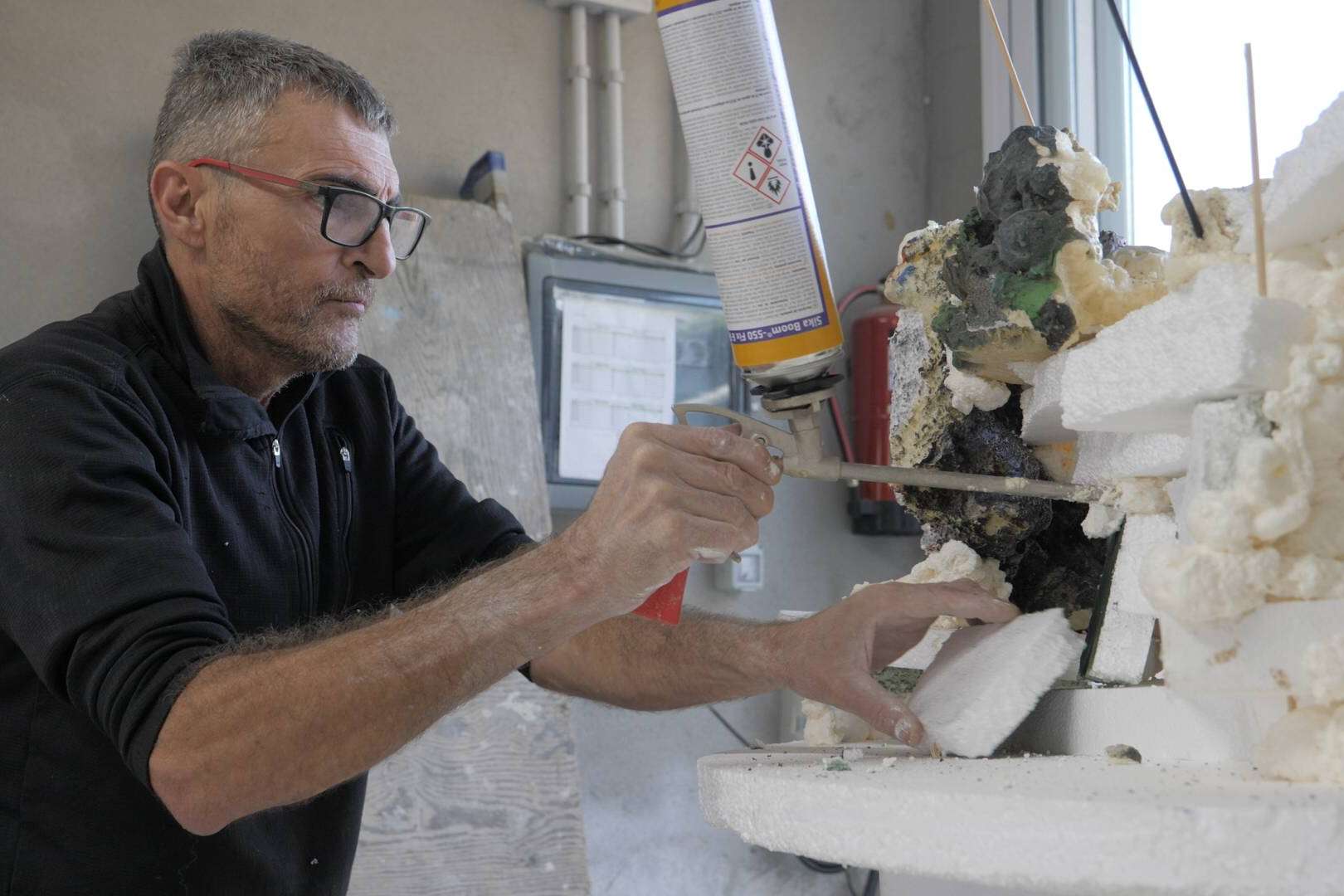 El canal de YouTube de Ramón Colomer muestra vídeos del proceso de construcción de sus dioramas de las 7 maravillas del mundo antiguo