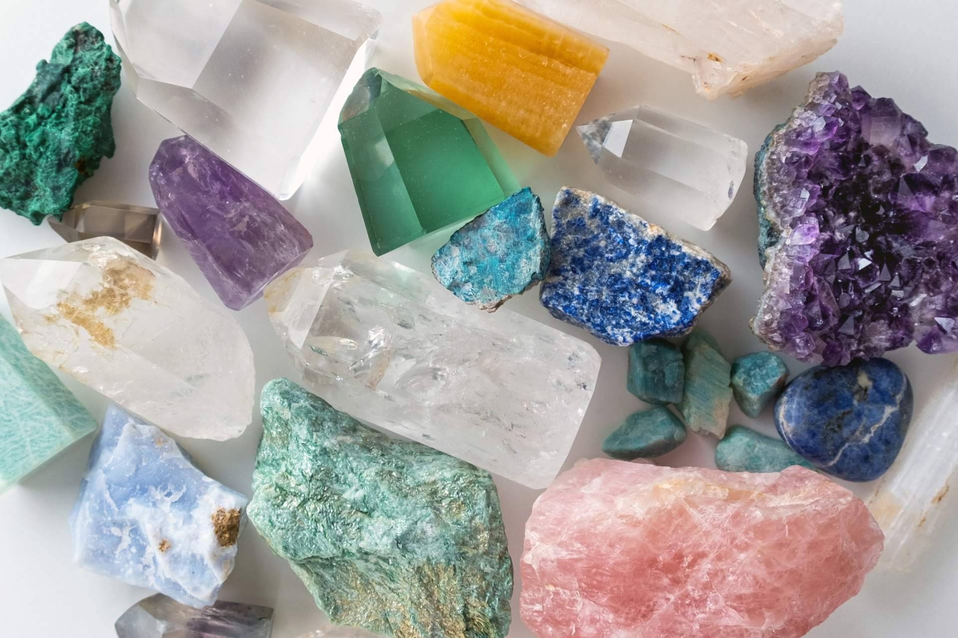 Tierra de Gemas recomienda regalar gemas protectoras a un ser querido