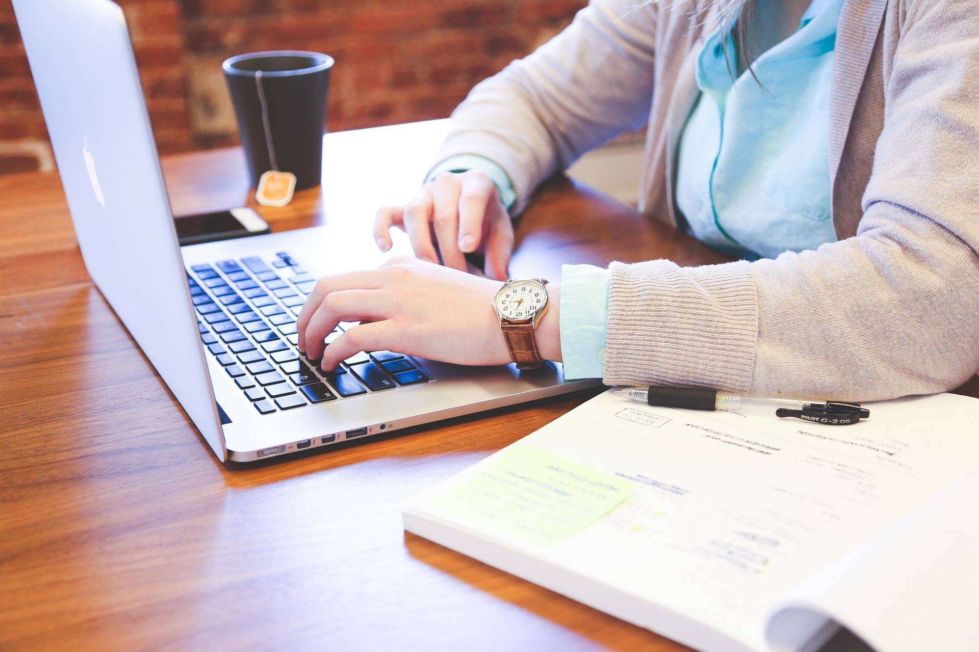 E-Turia, la startup compitiendo con los gigantes de SAP Commerce Cloud