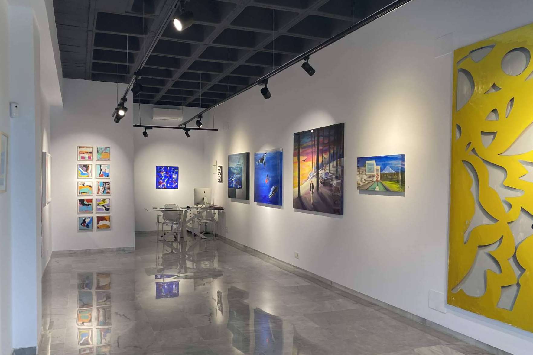 Una galería de arte Marbella que funciona como punto de encuentro entre artistas y coleccionistas, Es.Arte Gallery