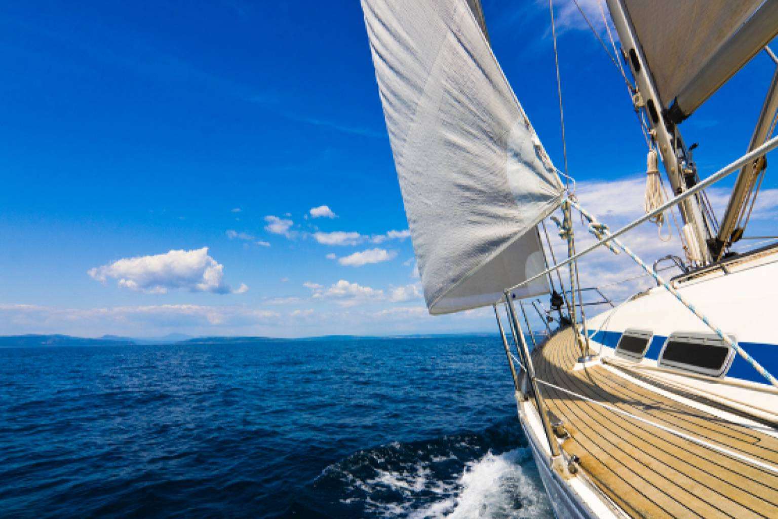 Navega y Comparte cuenta con diferentes opciones de salidas en velero