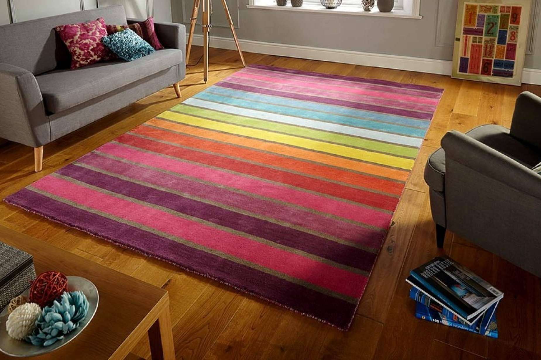 Artículos en tendencia para la decoración de interiores, Alfombras modernas y lámparas de techo