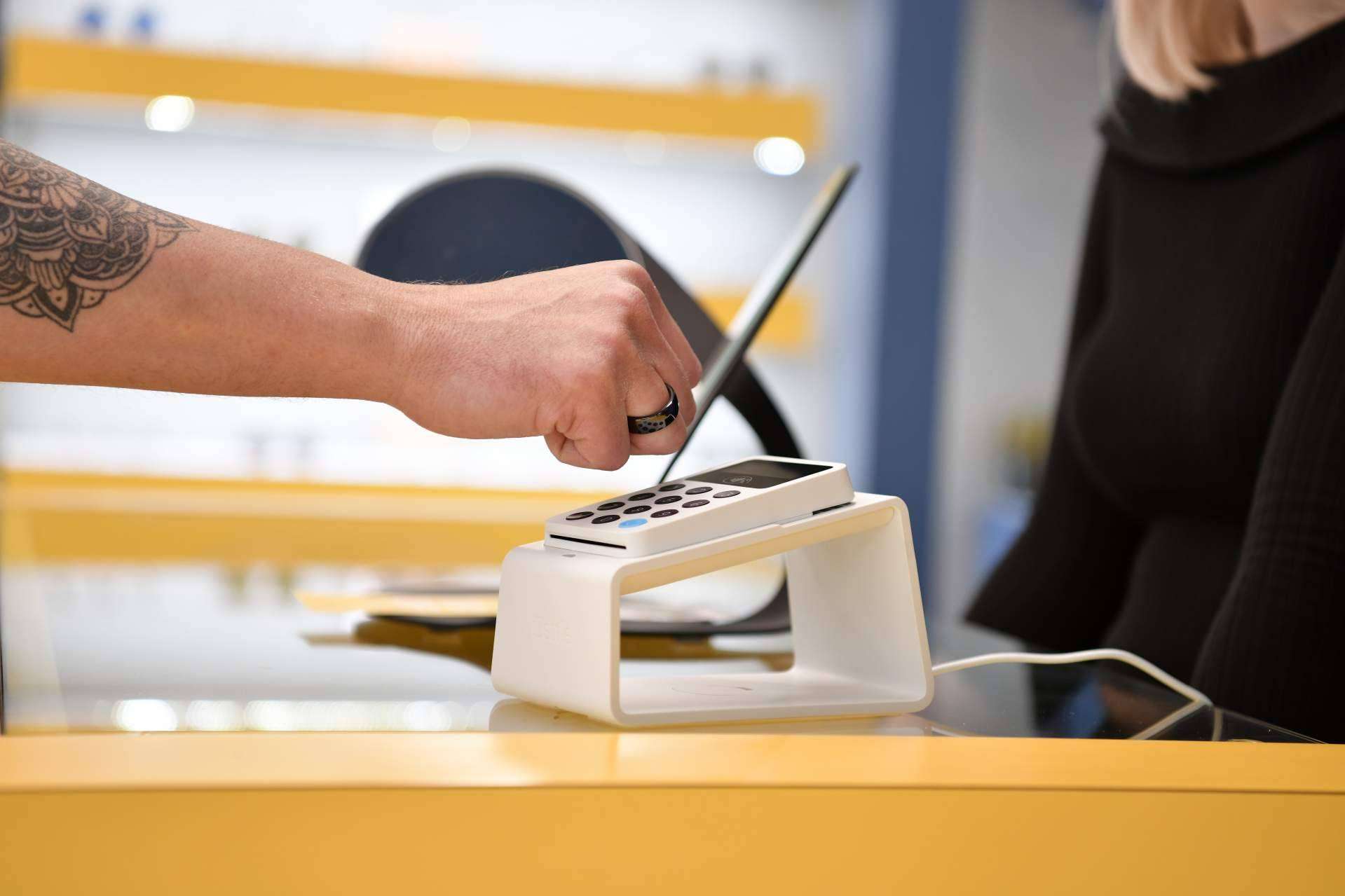 El anillo inteligente Rikki permite pagar igual que una tarjeta bancaria