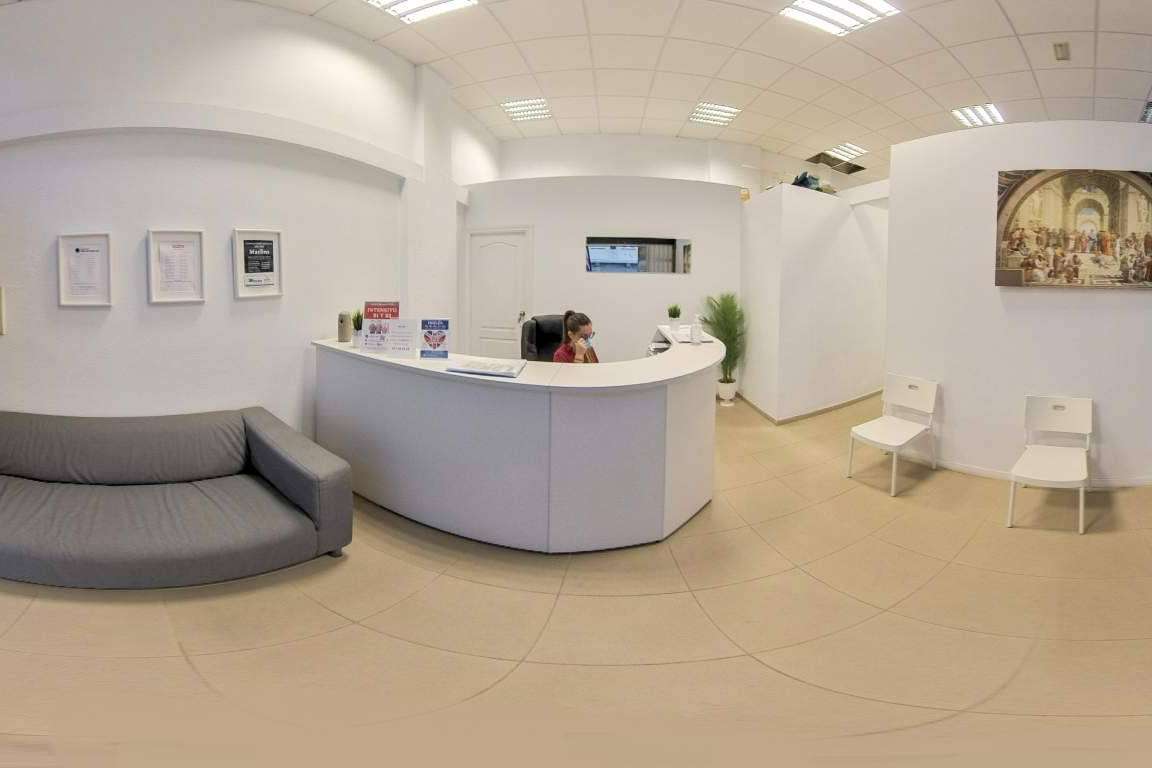 La academia de inglés en Gran Canaria y Las Palmas, Inglessa, ofrece cursos, tutorías en vivo, correcciones personalizadas y clases 100 % online