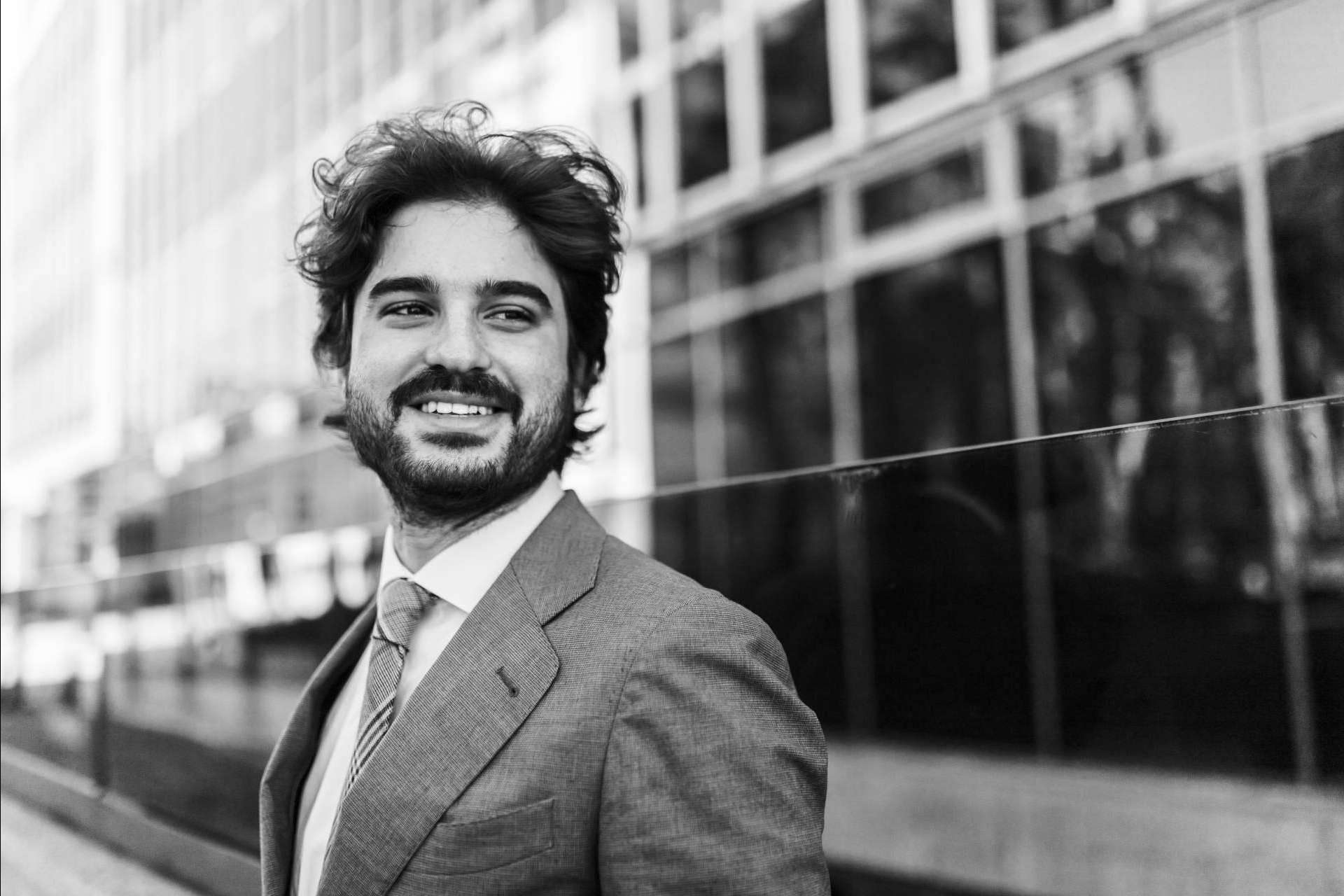 El abogado digital y mercantil Jack Viamonte Samper y sus podcasts para acercar el derecho a los usuarios