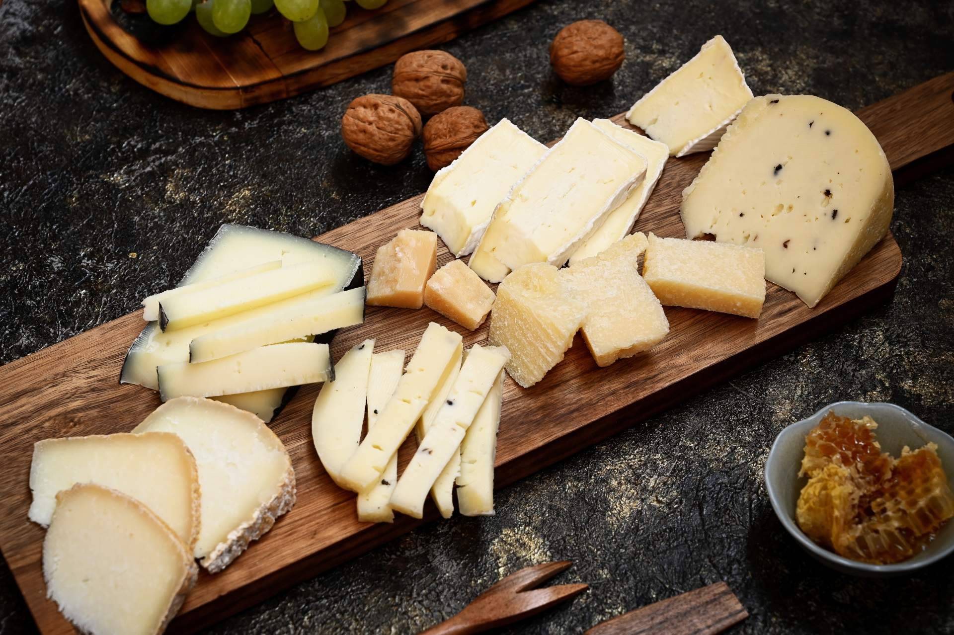 Sabores de Tallante, una quesería artesana española premiada por sus quesos de cabra artesanos