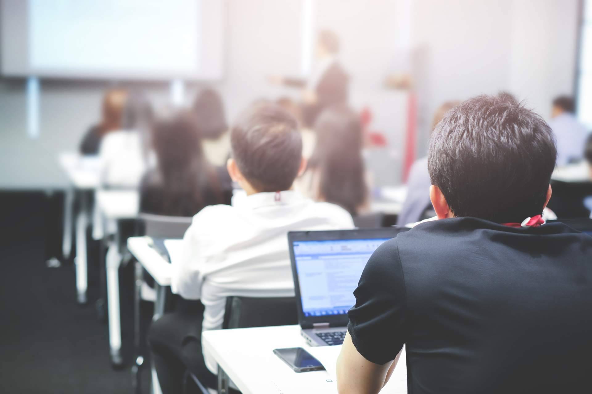 Constanza Business & Protocol School imparte una formación con salida mercado laboral