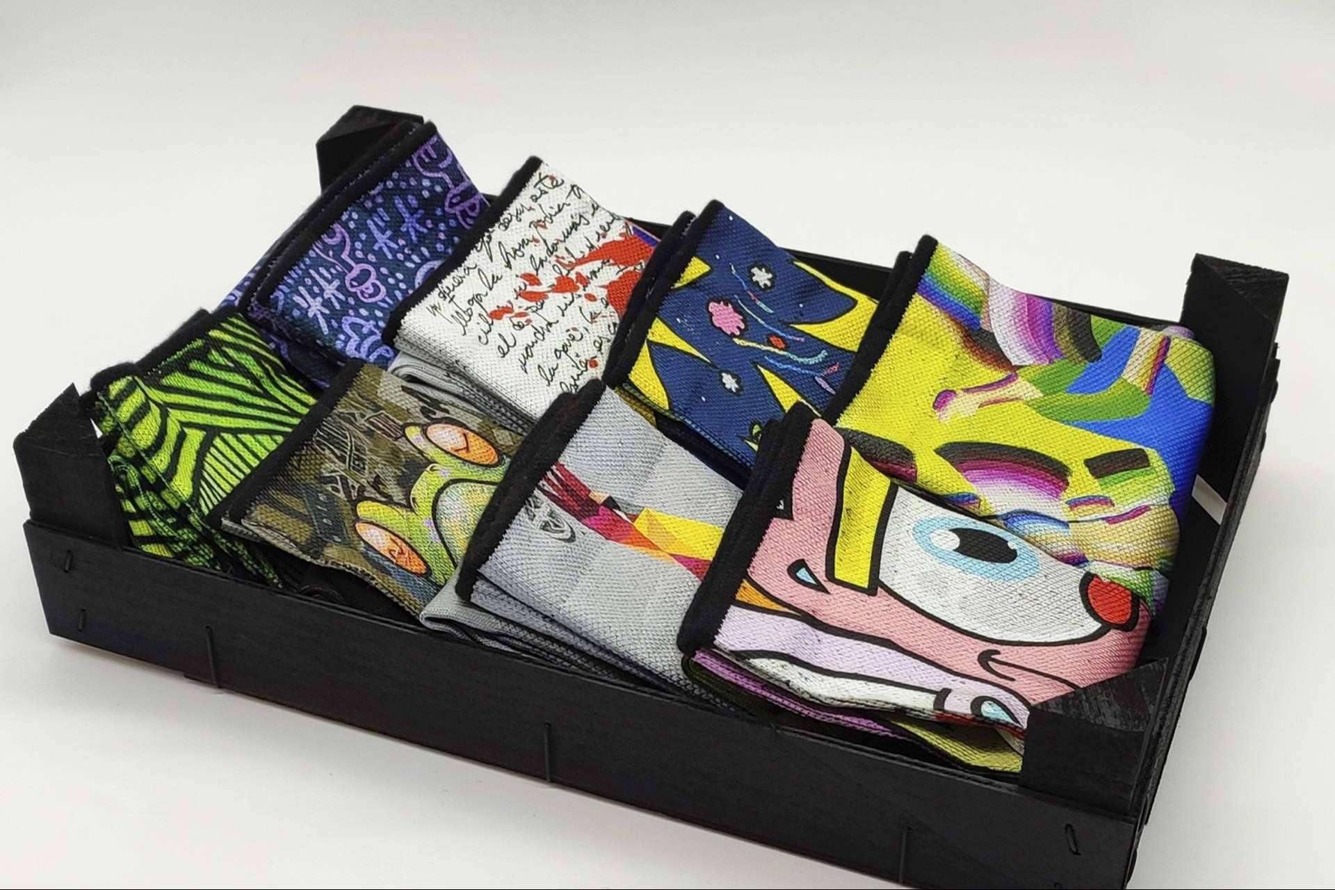 Crear calcetines tie dye únicos de la mano de ISOKISI