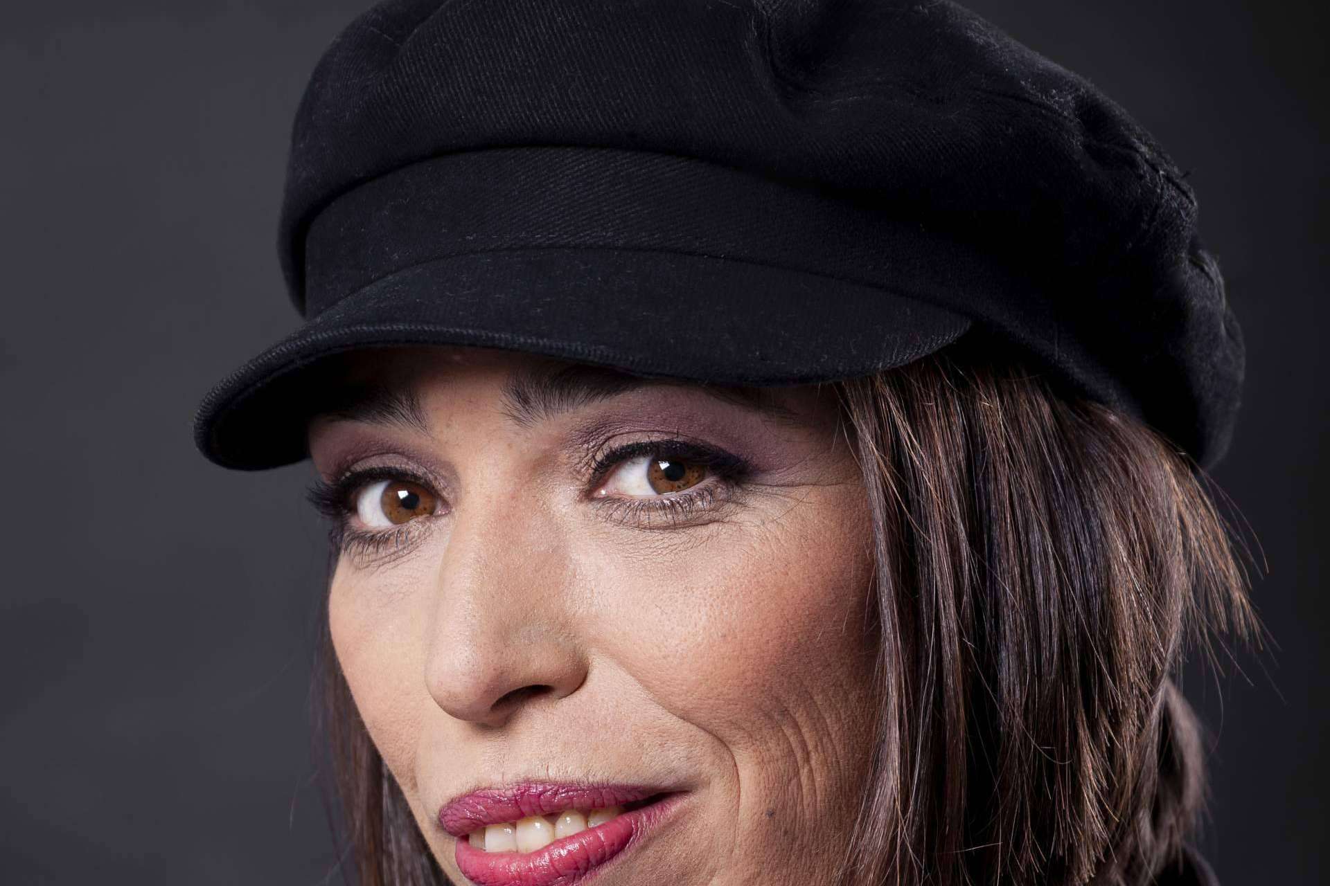 Llueve en los Columpios, el salto a la fama de la escritora Paty Liñán