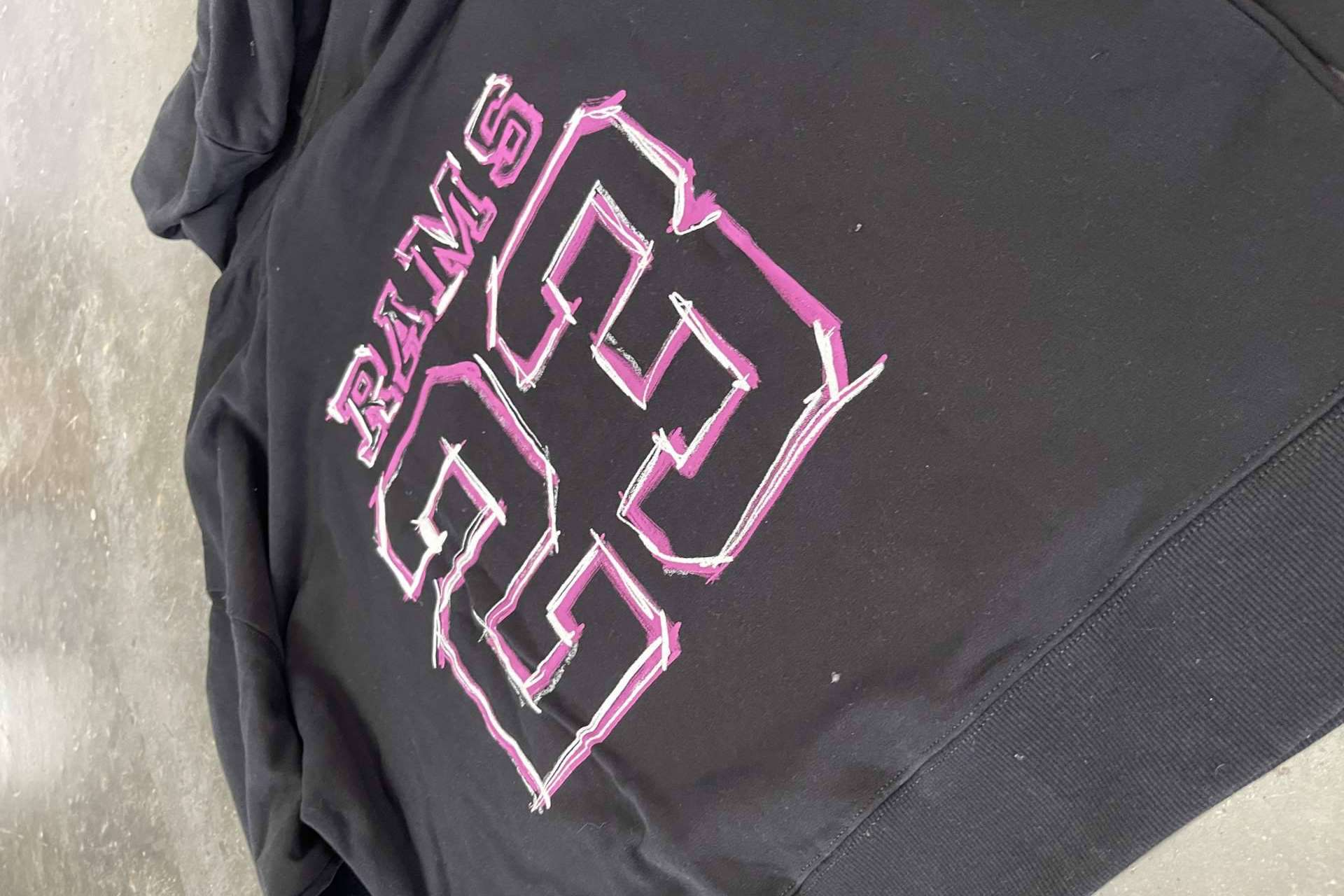 Con las prendas de Rams 23 se puede vestir siguiendo el oversize style
