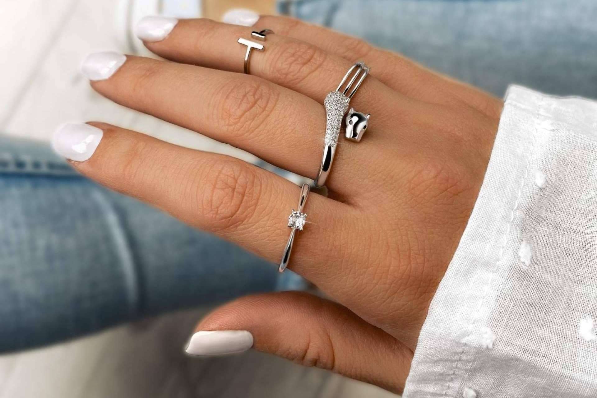 Encontrar una joyería exclusiva para comprar anillos de plata en Le Petite Marie