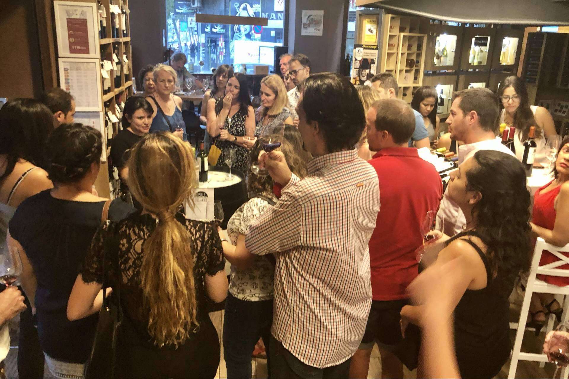 Vinopremier y su servicio experiencial con las catas de vino, cervezas y destilados