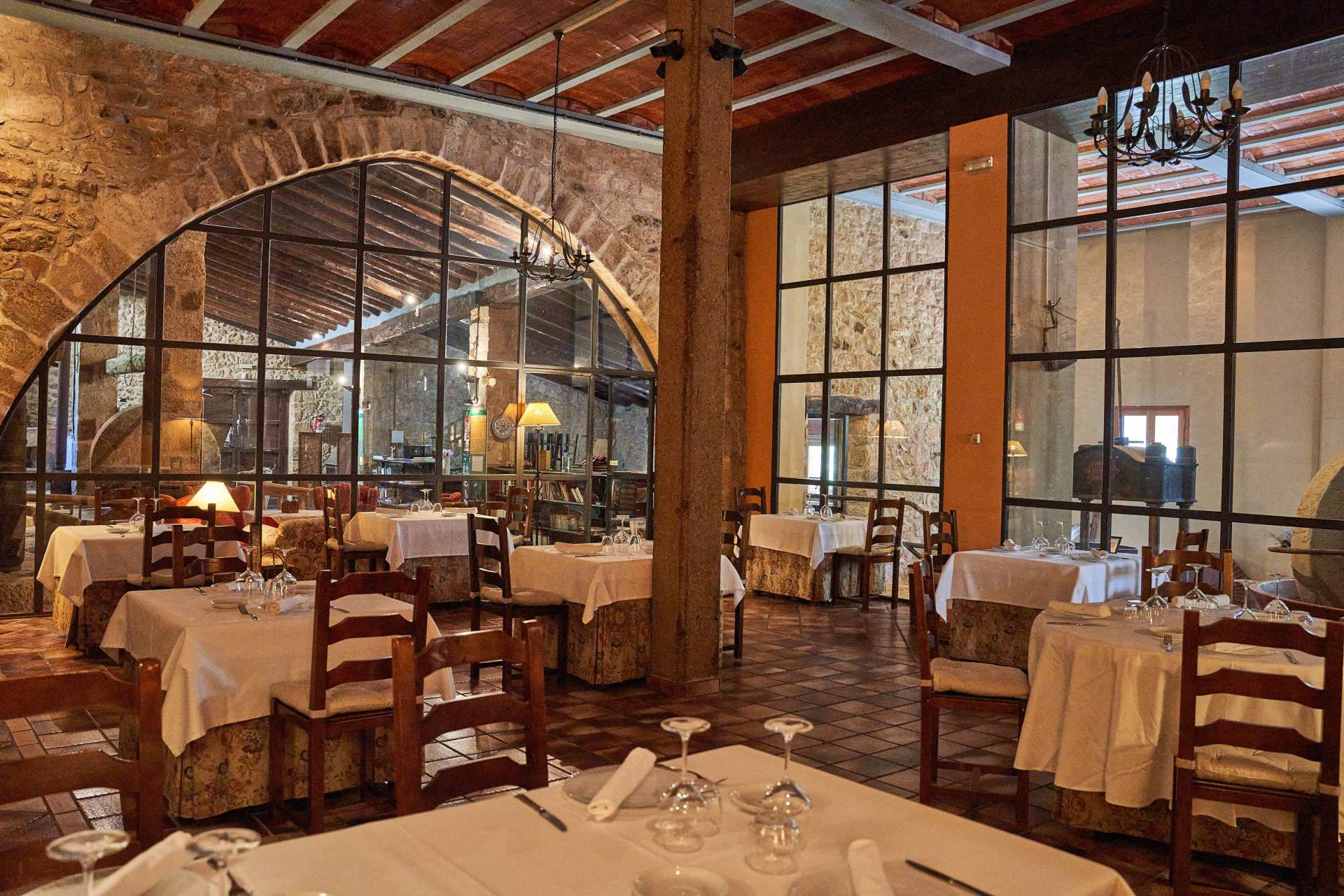 El hotel con encanto en un paraje precioso para alojarse por San Valentín, Hotel Molí de l’Hereu