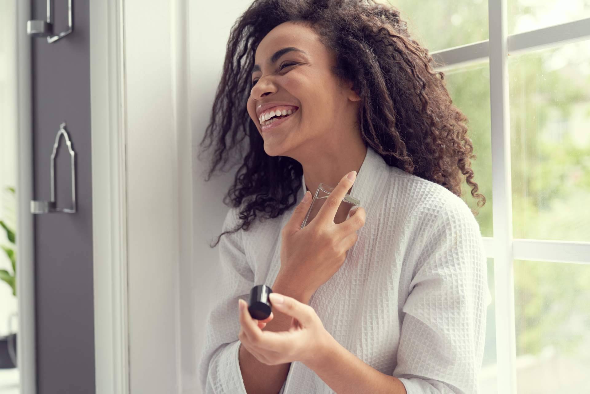 Aromas de lujo en perfumes para mujer económicos, de la mano de Divainparfums