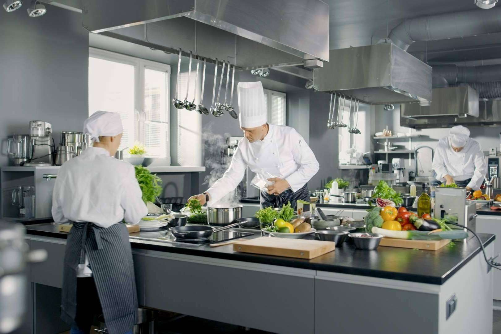 En 2023, ¿cuánto dinero se necesita para abrir un restaurante?