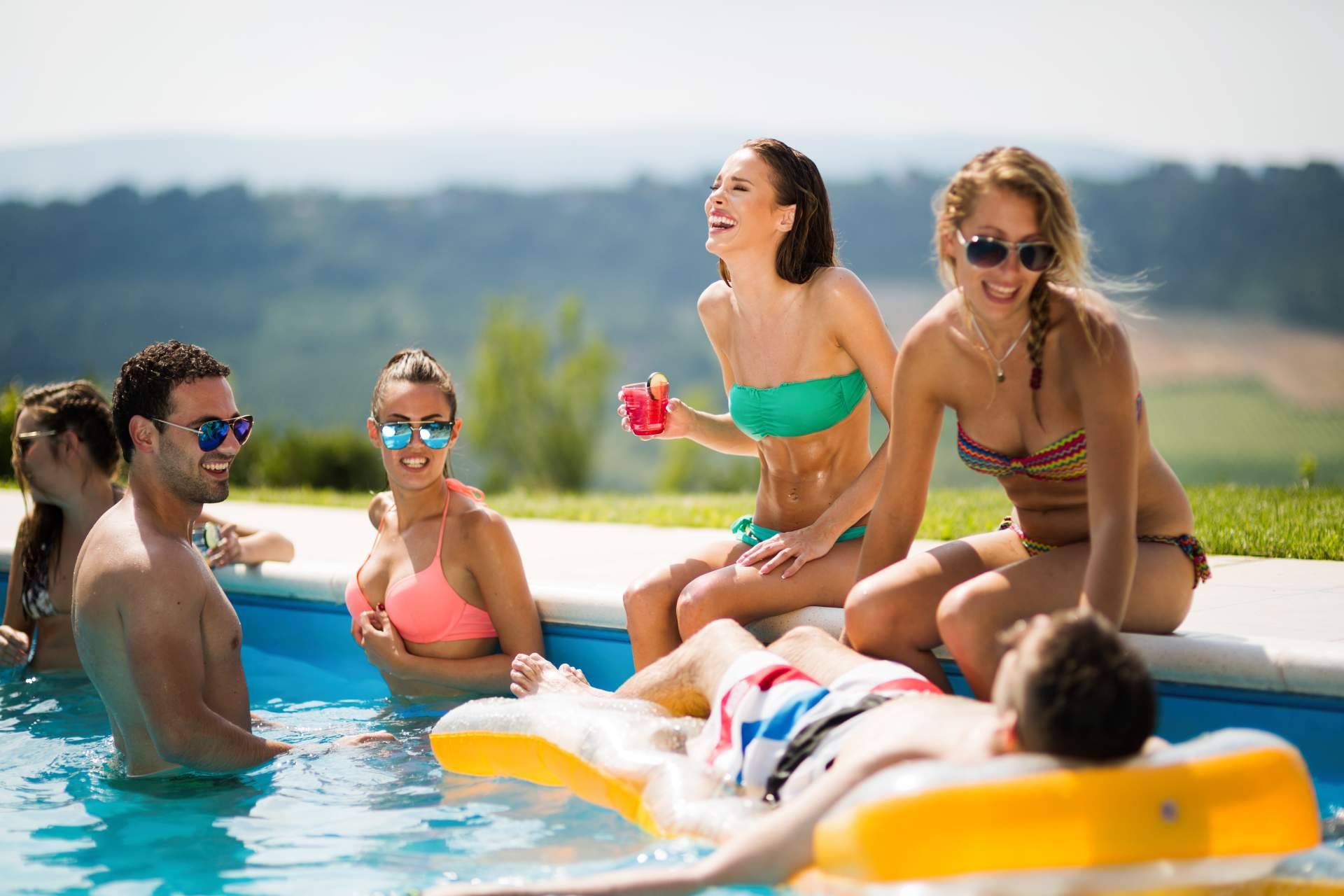 Fiestas Salou destaca por la organización de pool parties