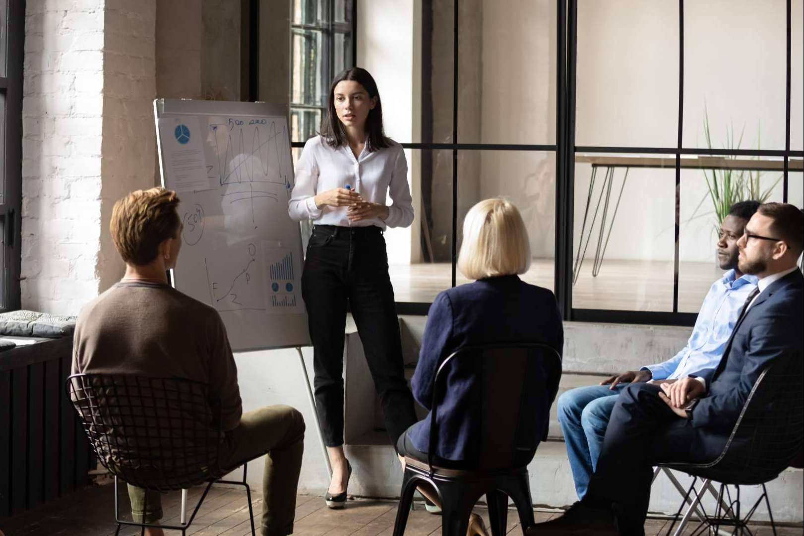 ¿Cuáles son las ventajas que ofrecen las soluciones de comunicaciones unificadas basadas en navegador de TELLiT?