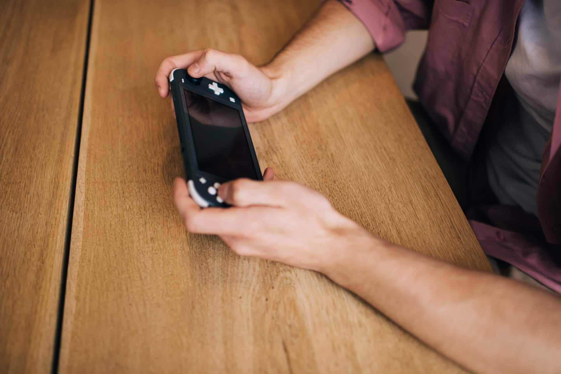 Mundo del Móvil, expertos en la reparación de Nintendo Switch