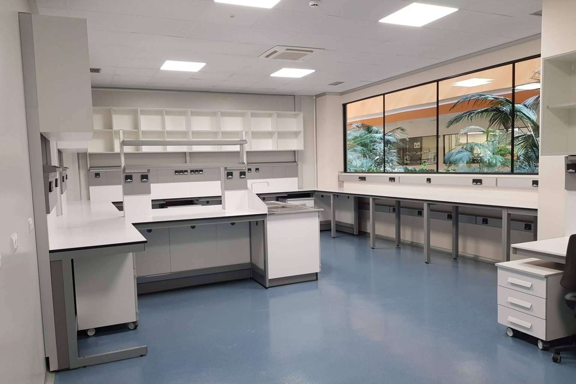 El grupo de empresas expertas en el diseño y construcción de centros para la actividad biotecnológica y las ciencias de la vida en general es Enforced Group