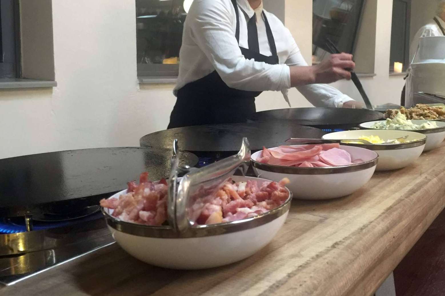 Just Royal BCN ofrece un servicio de catering para bodas con formato 'estaciones'