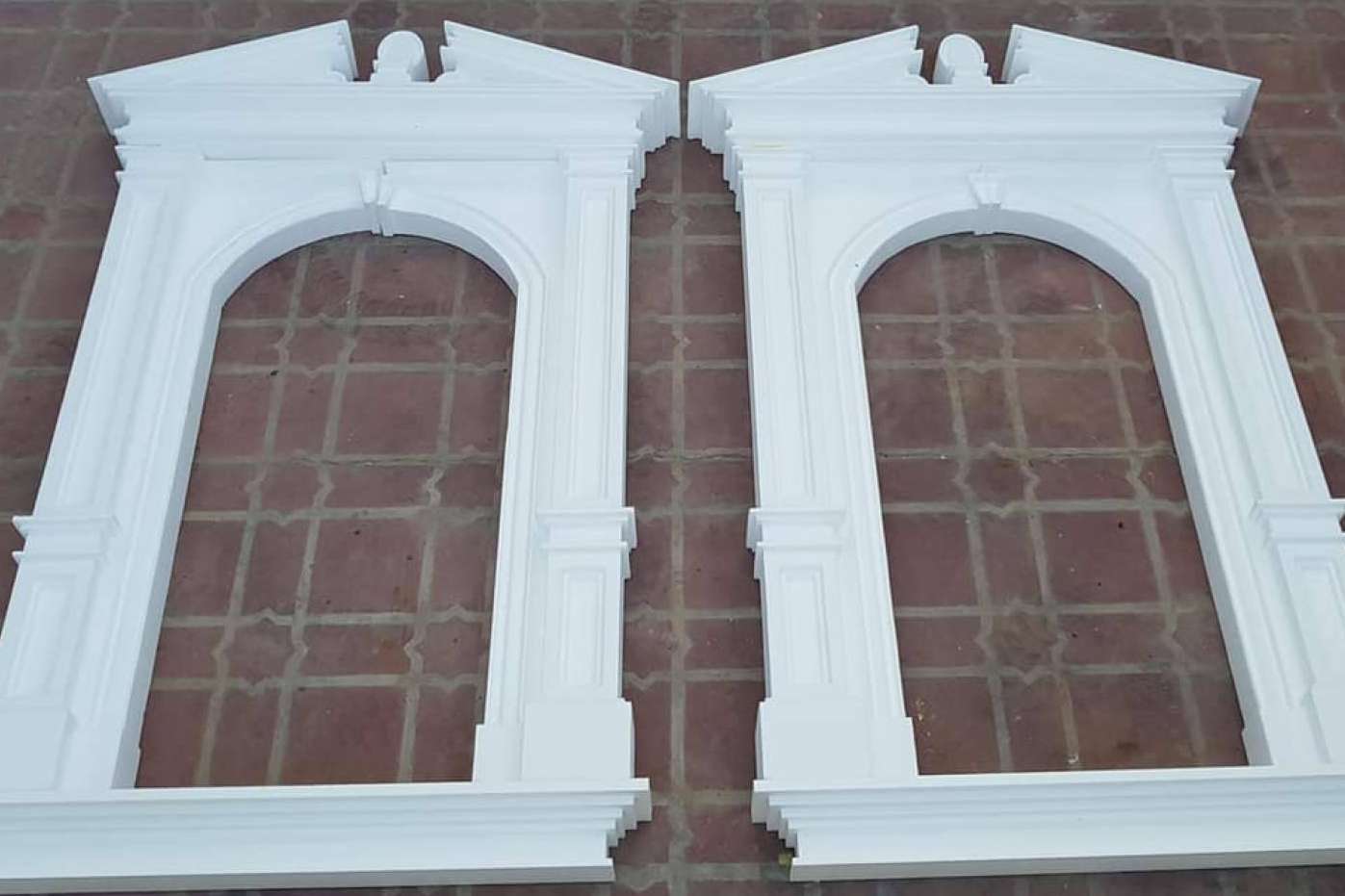 Sumiseran y su catálogo de recercados de molduras y ventanas para fachadas