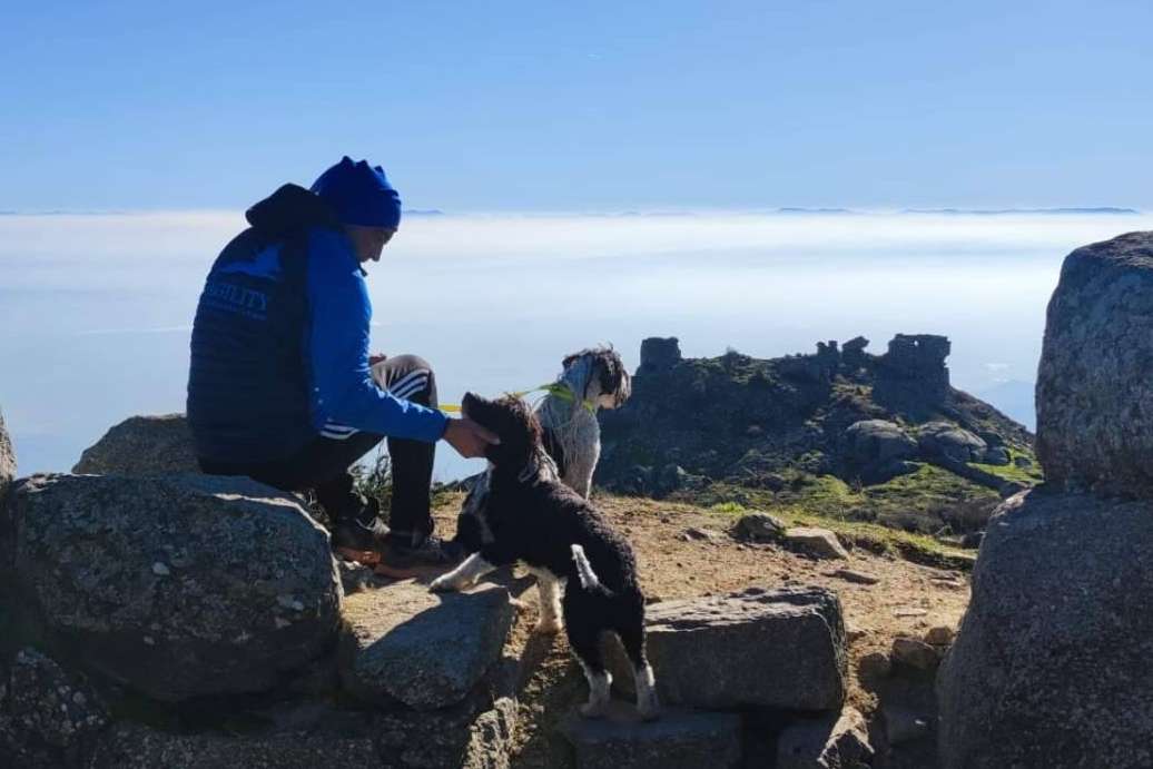 El pasado 11 de marzo arrancó el nuevo curso de educación canina de los sábados de la mano de l'Almozara Can Bosc