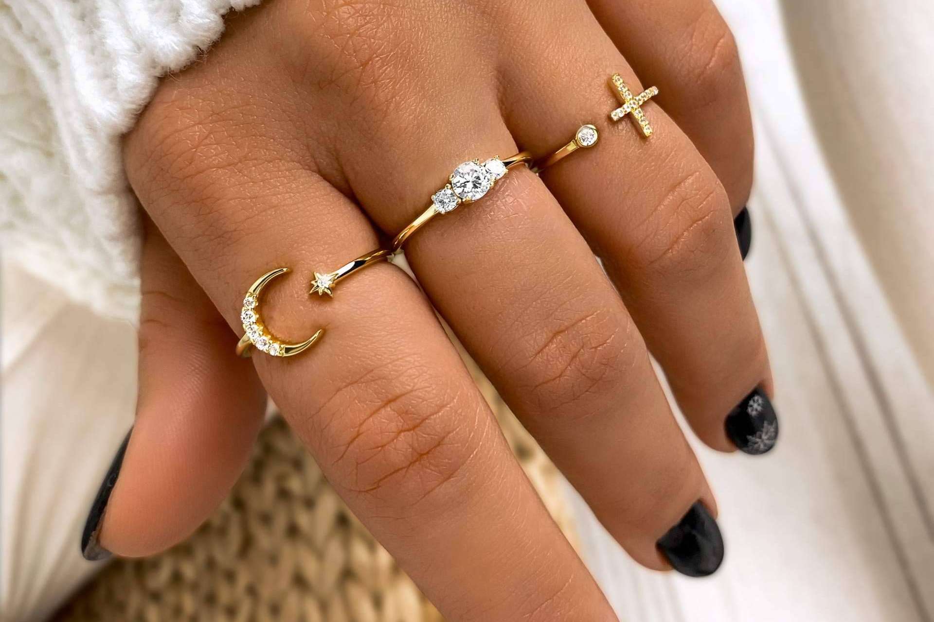 Le Petite Marie dispone de variados anillos bañados en oro