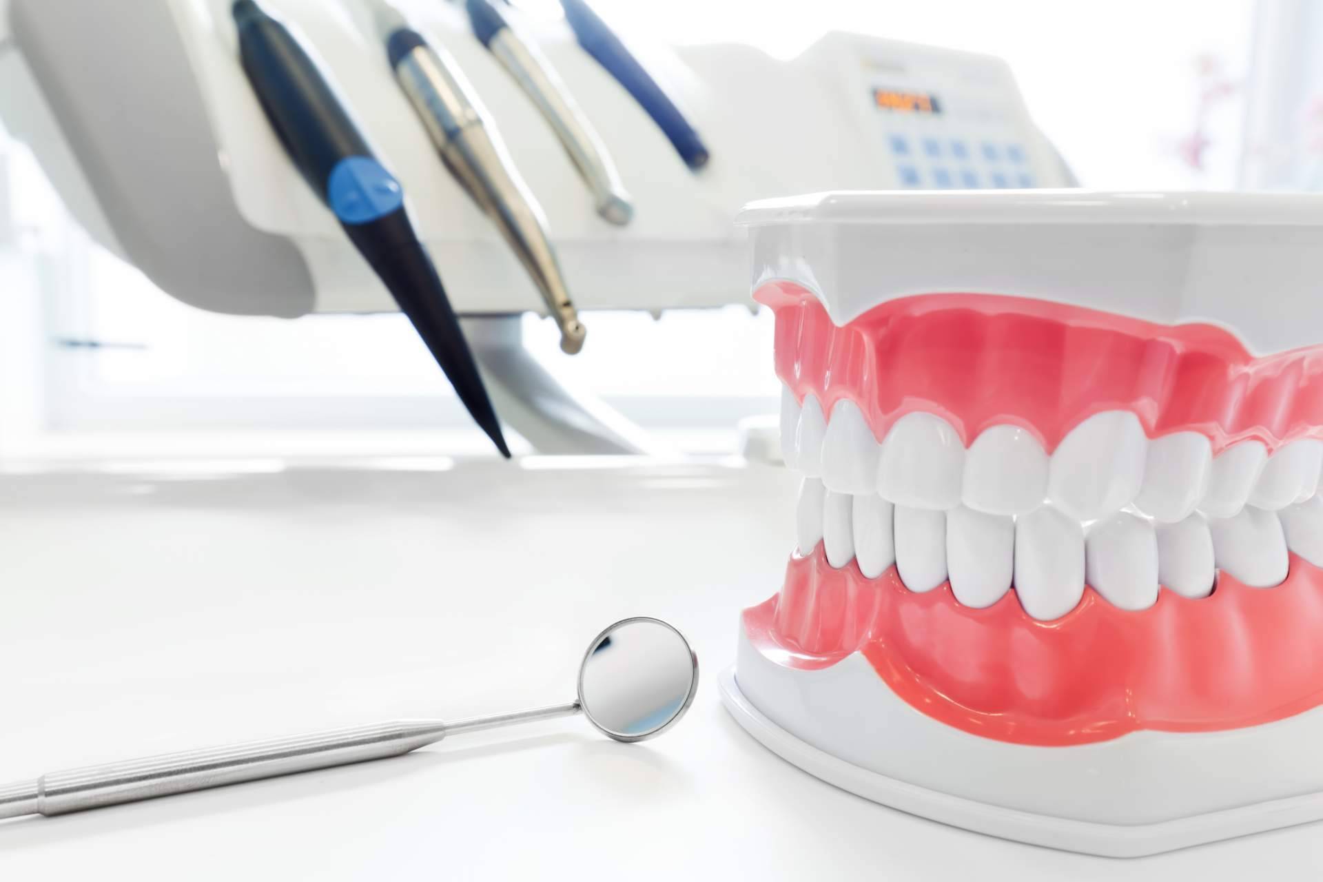 ¿Por qué es importante el correcto mantenimiento de los instrumentos odontológicos?, por Star Dent