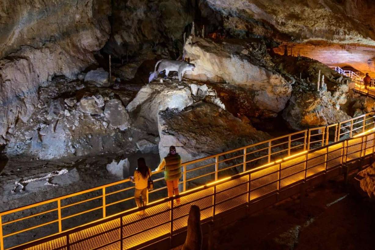 Disfrutar del buen tiempo con algunas de las mejores cuevas turísticas de España para poner en práctica el Turismo Consciente