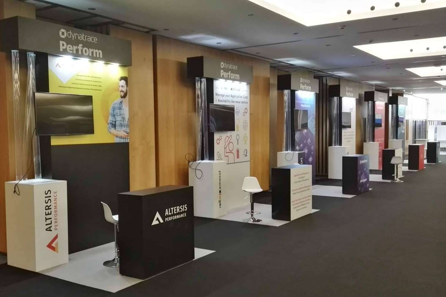 Diseños de stand para eventos, congresos y ferias, con Connect2enjoy
